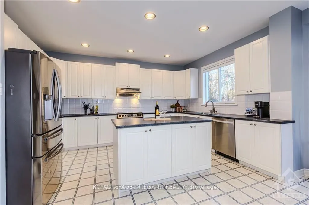 72 Kenins Crescent