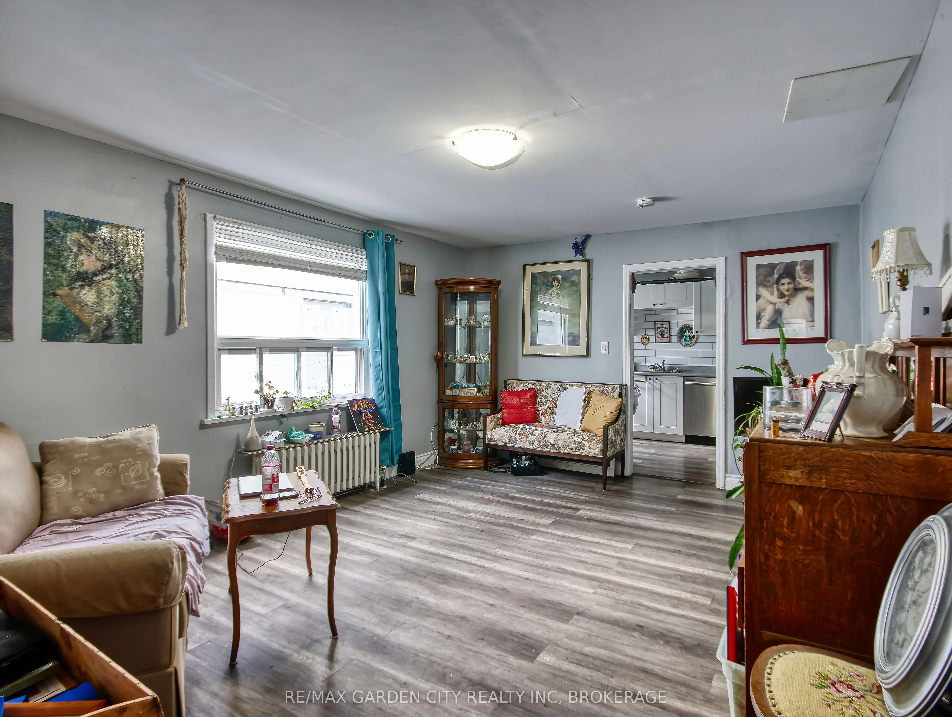 144 Welland Avenue
