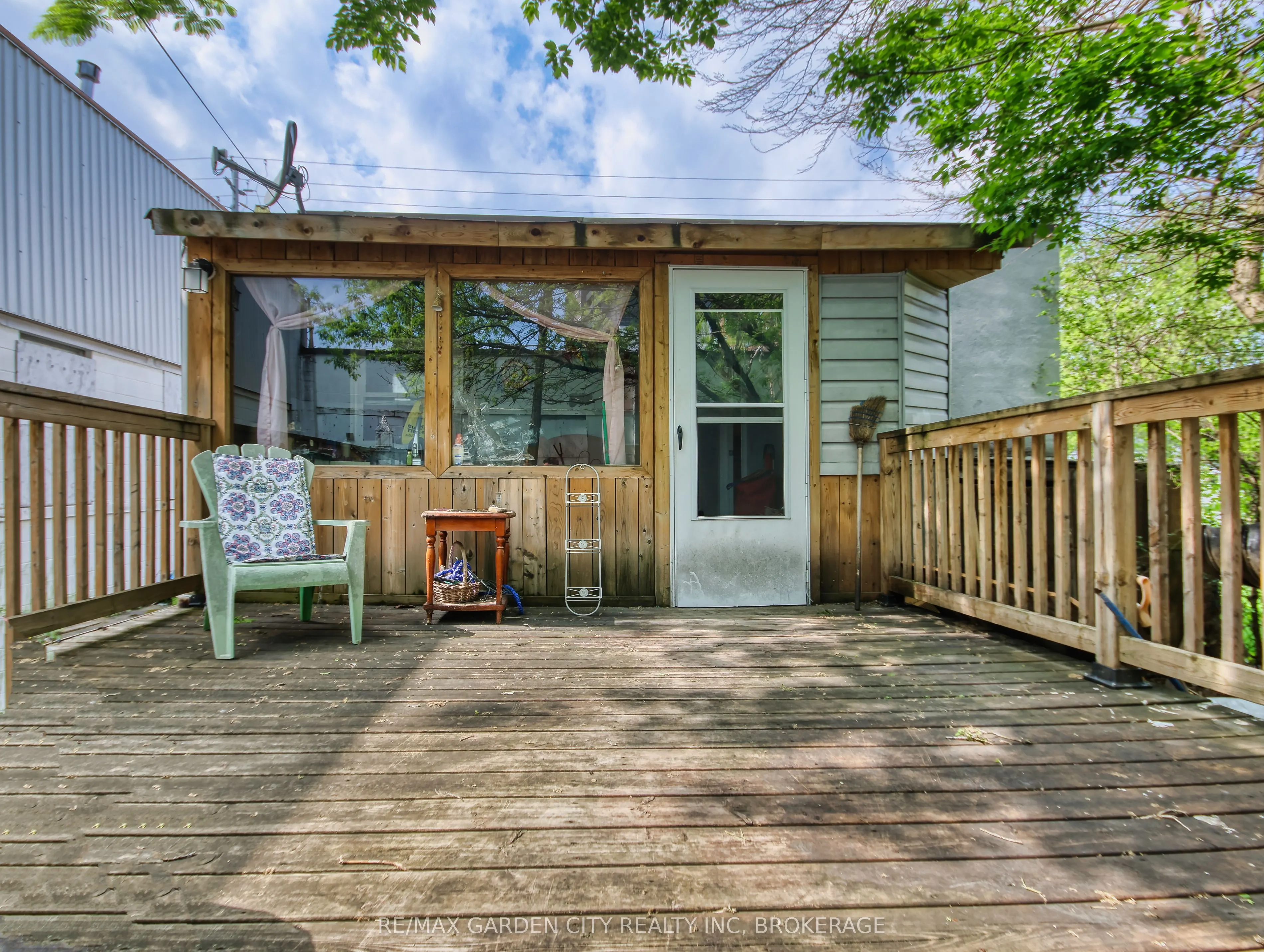 144 Welland Avenue