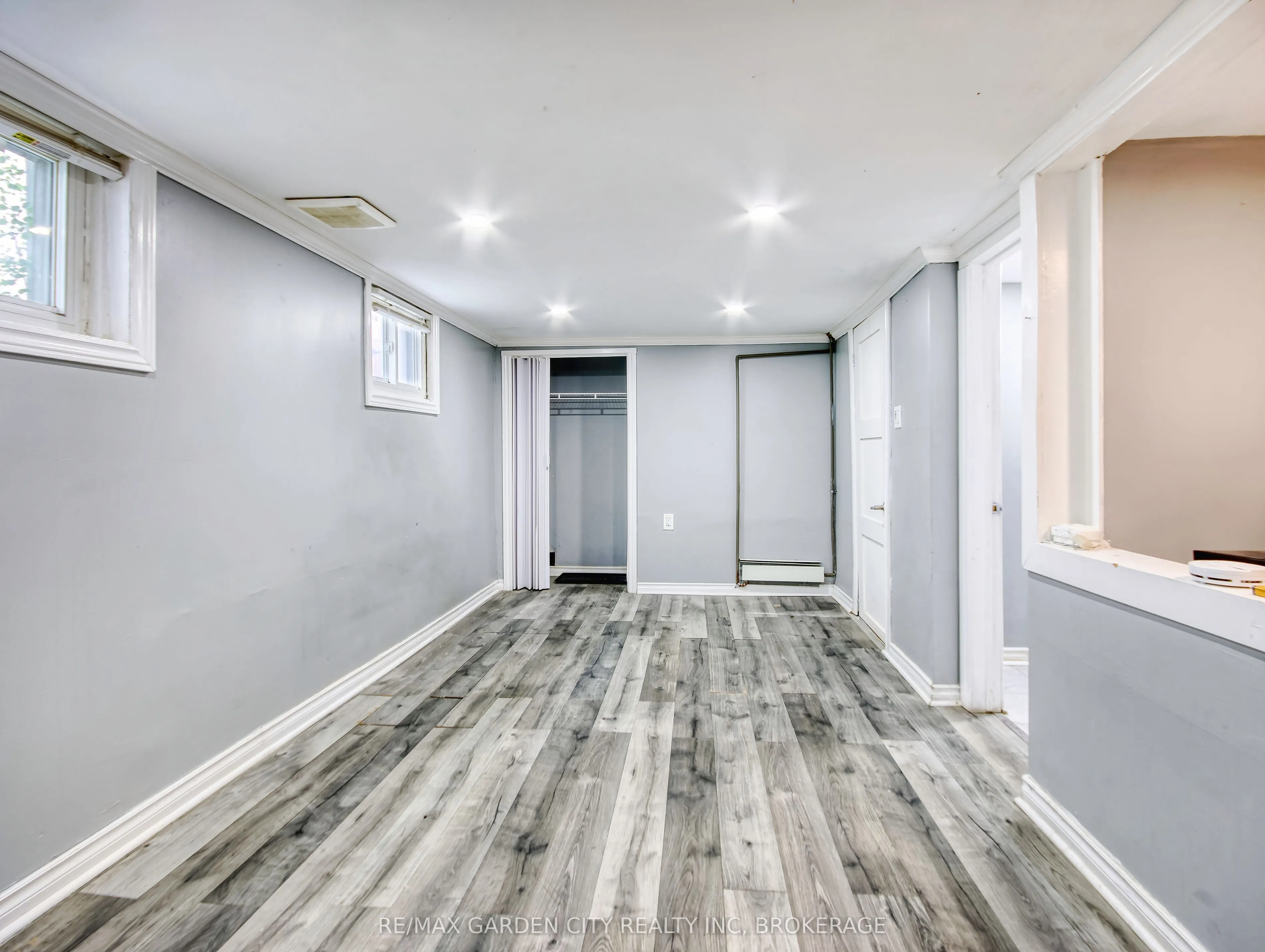 144 Welland Avenue