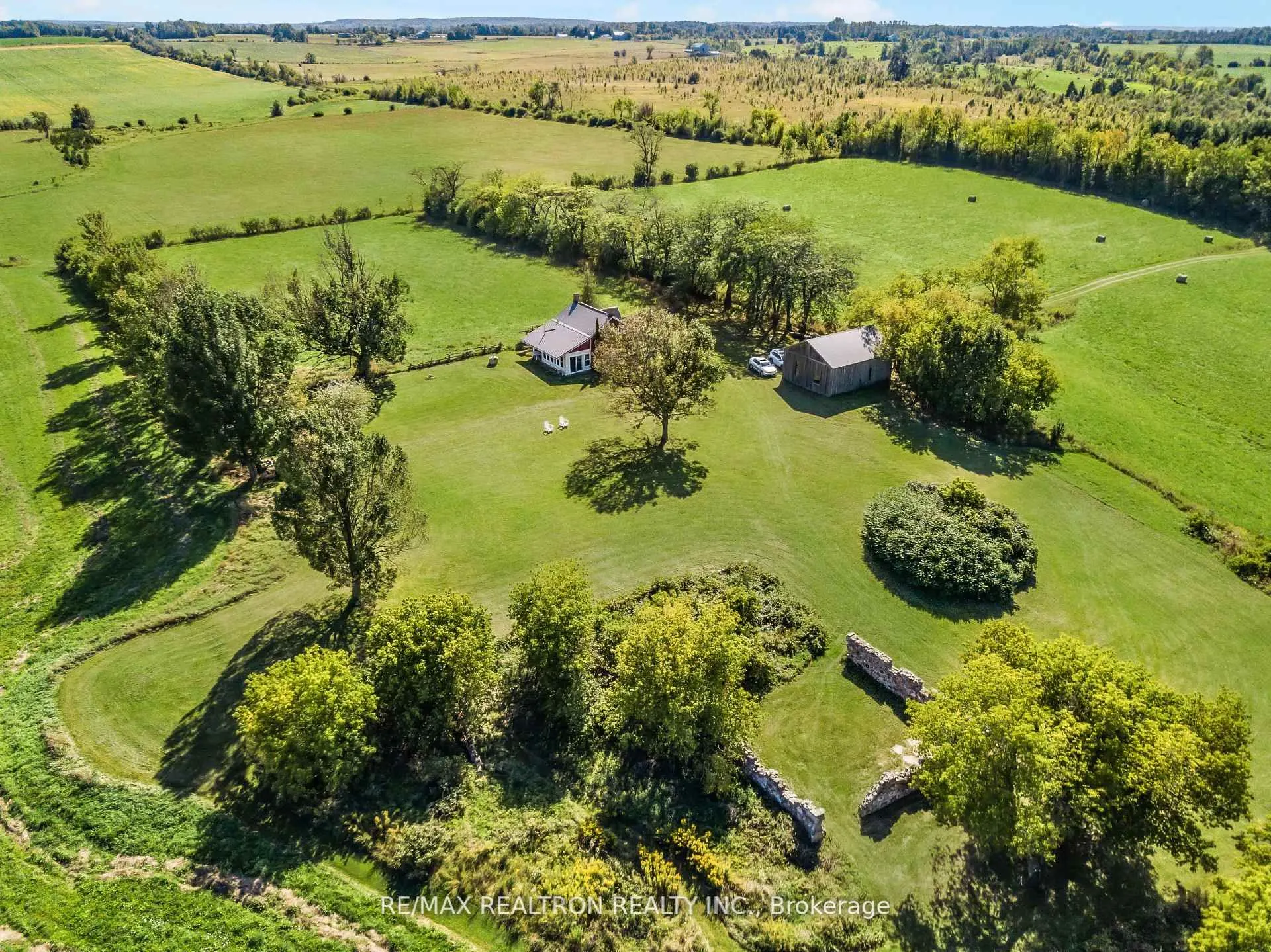 499437 6Th Concession Road N