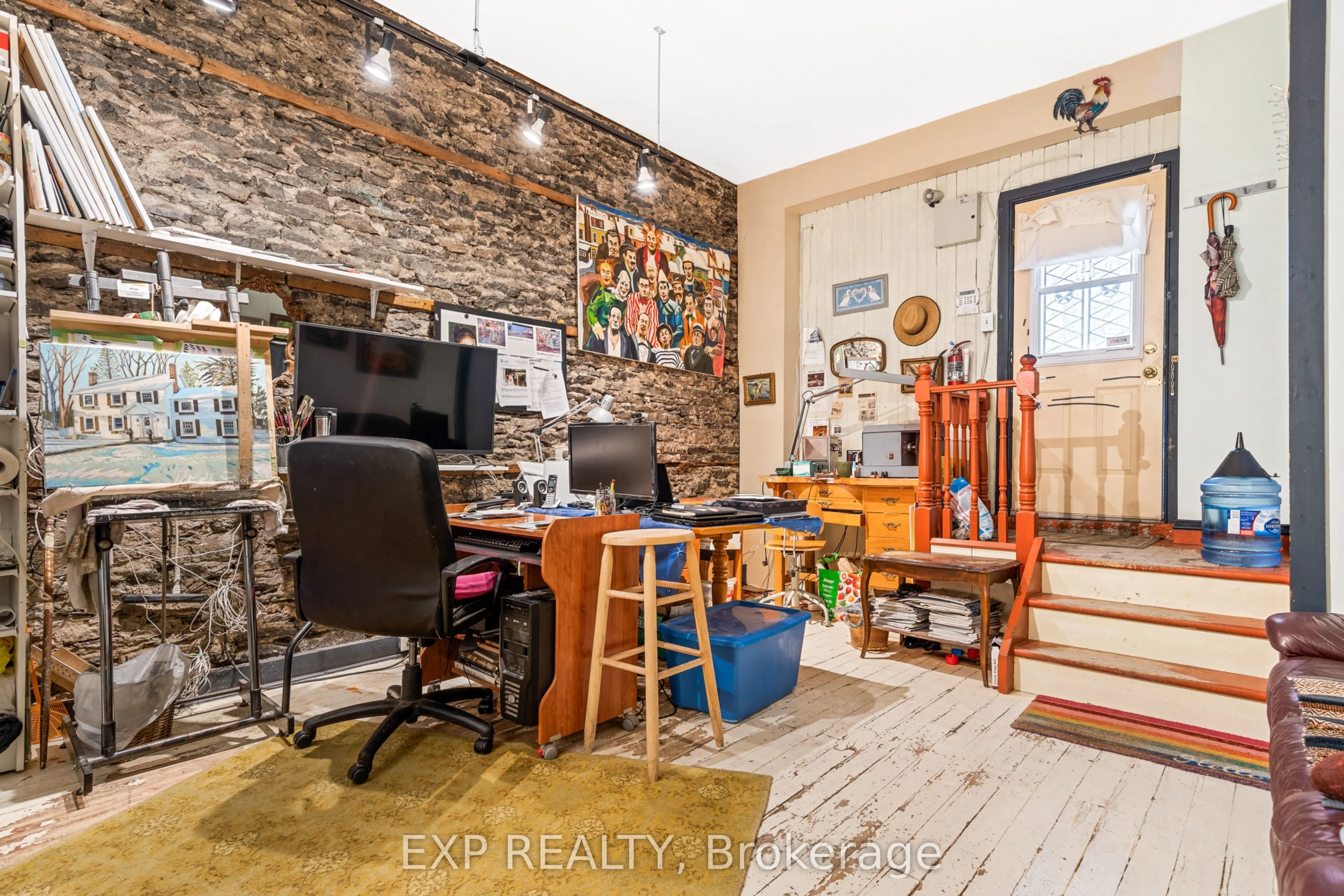 395 Front Street