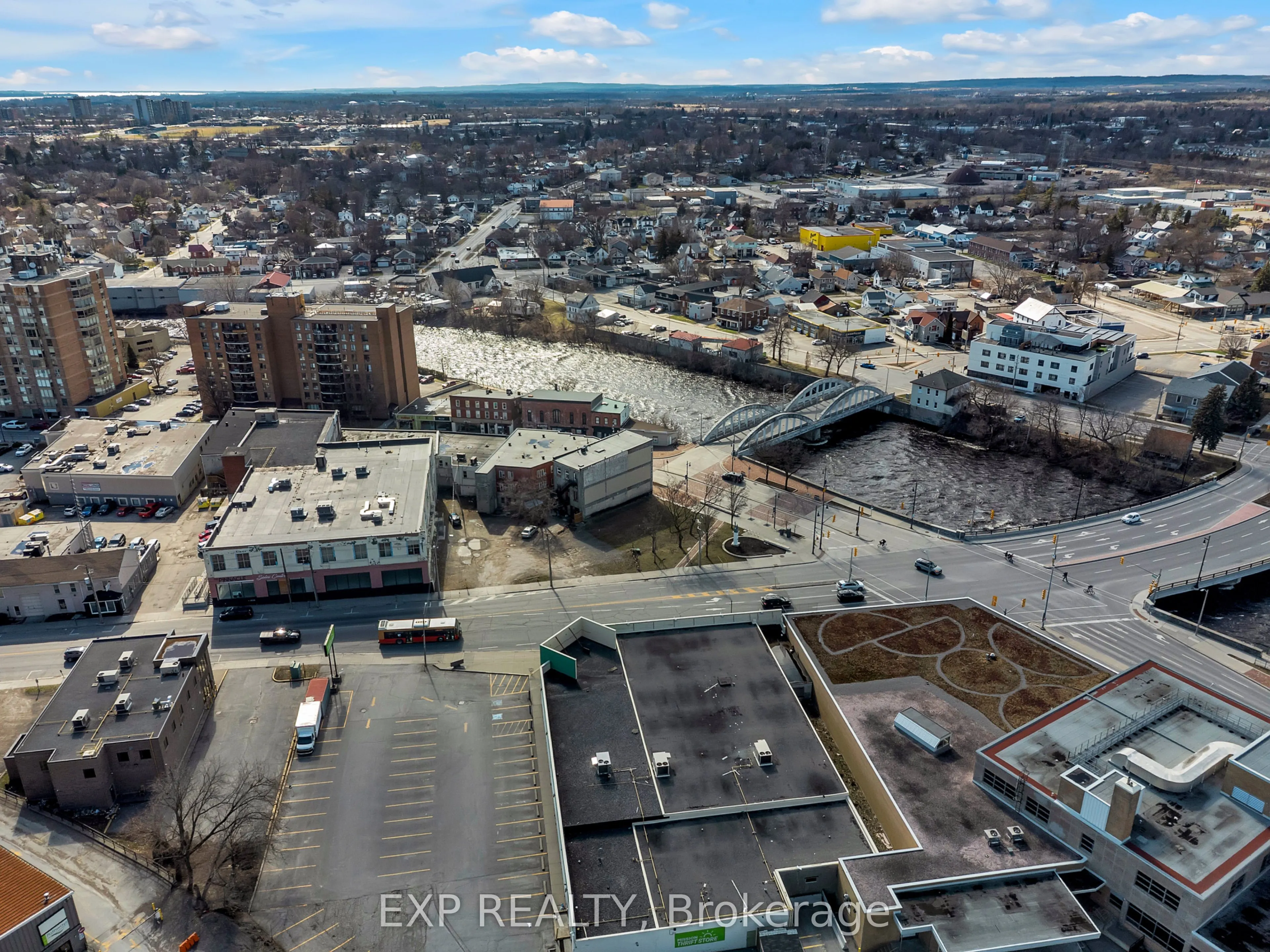 395 Front Street