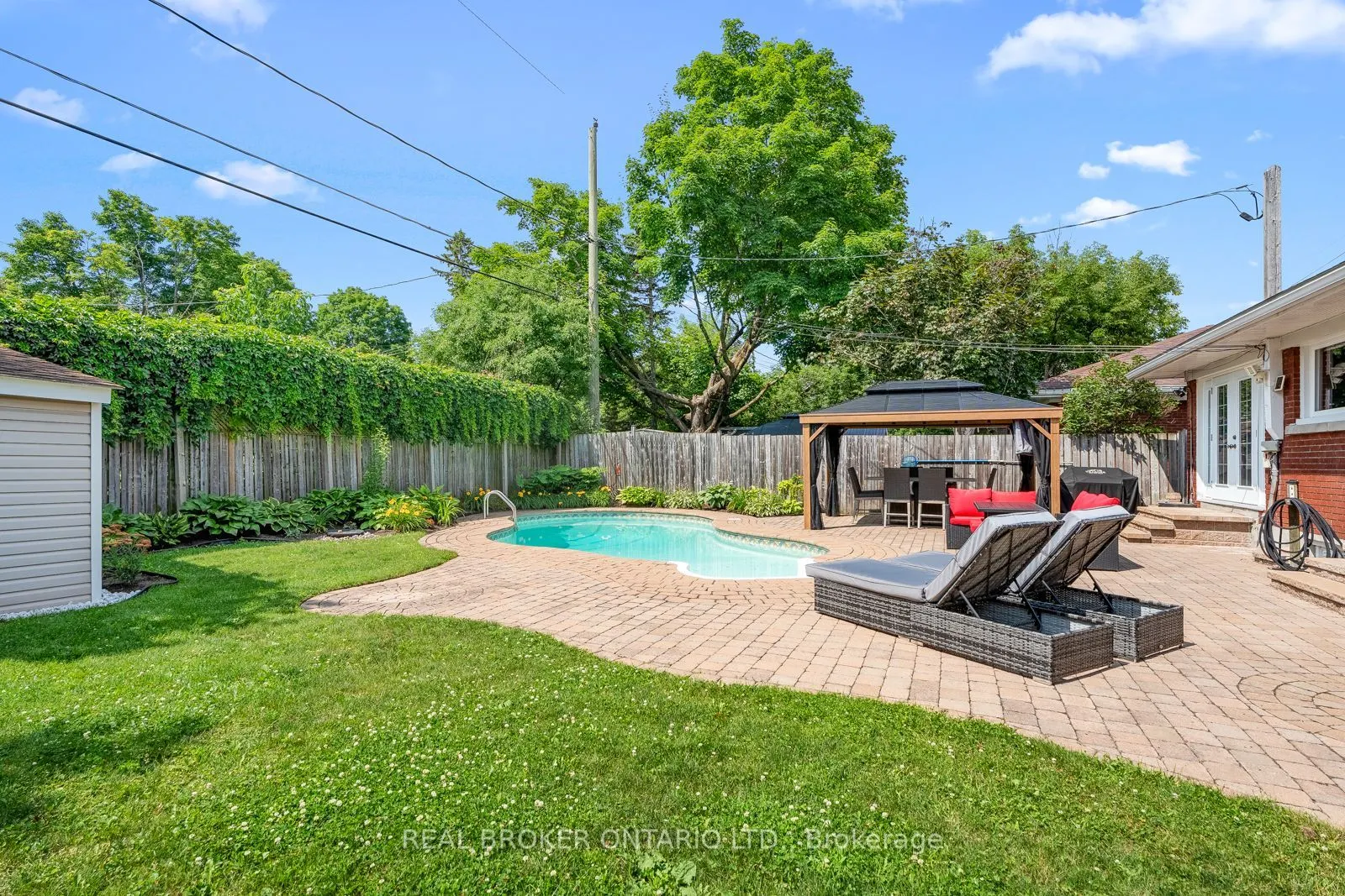 752 Smyth Road