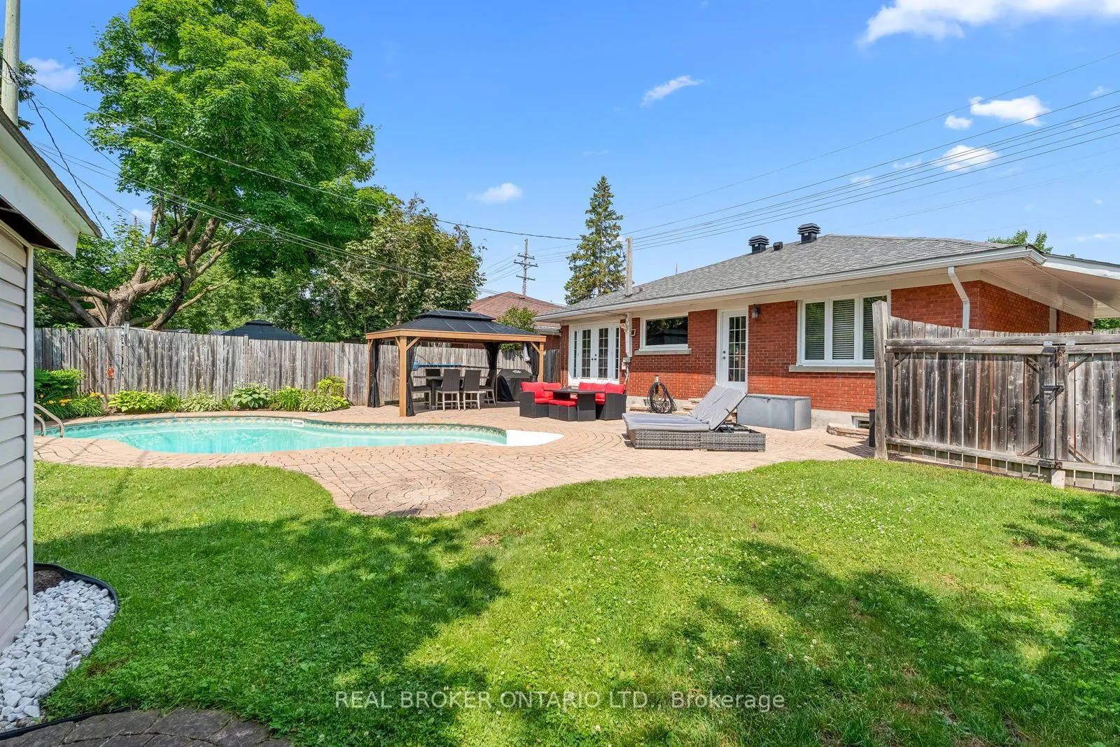 752 Smyth Road