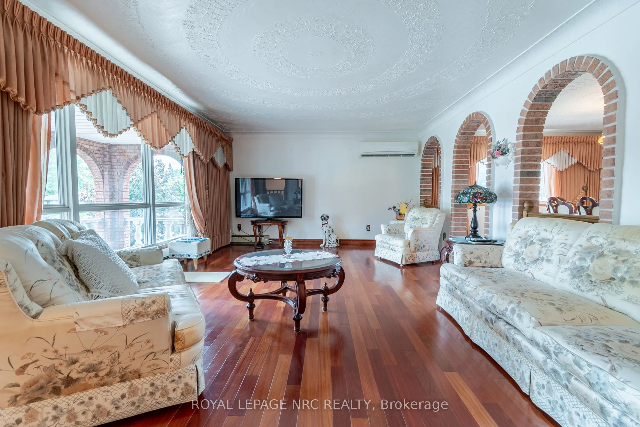 32 Gaspare Drive