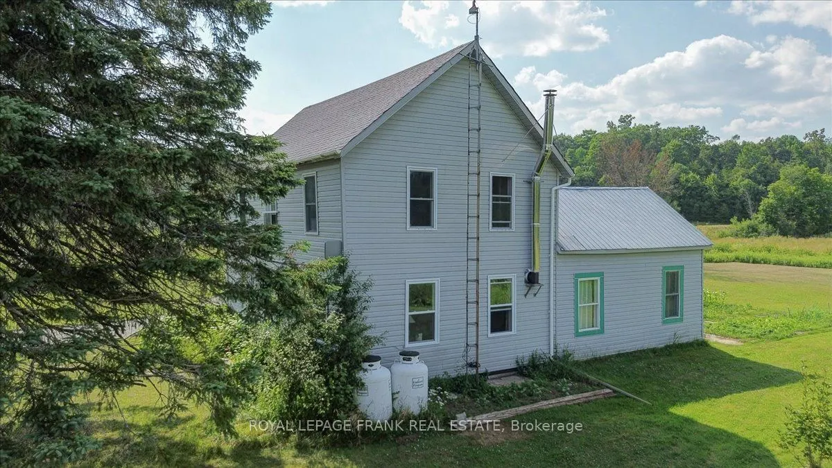 99 Anstruther Lake Road