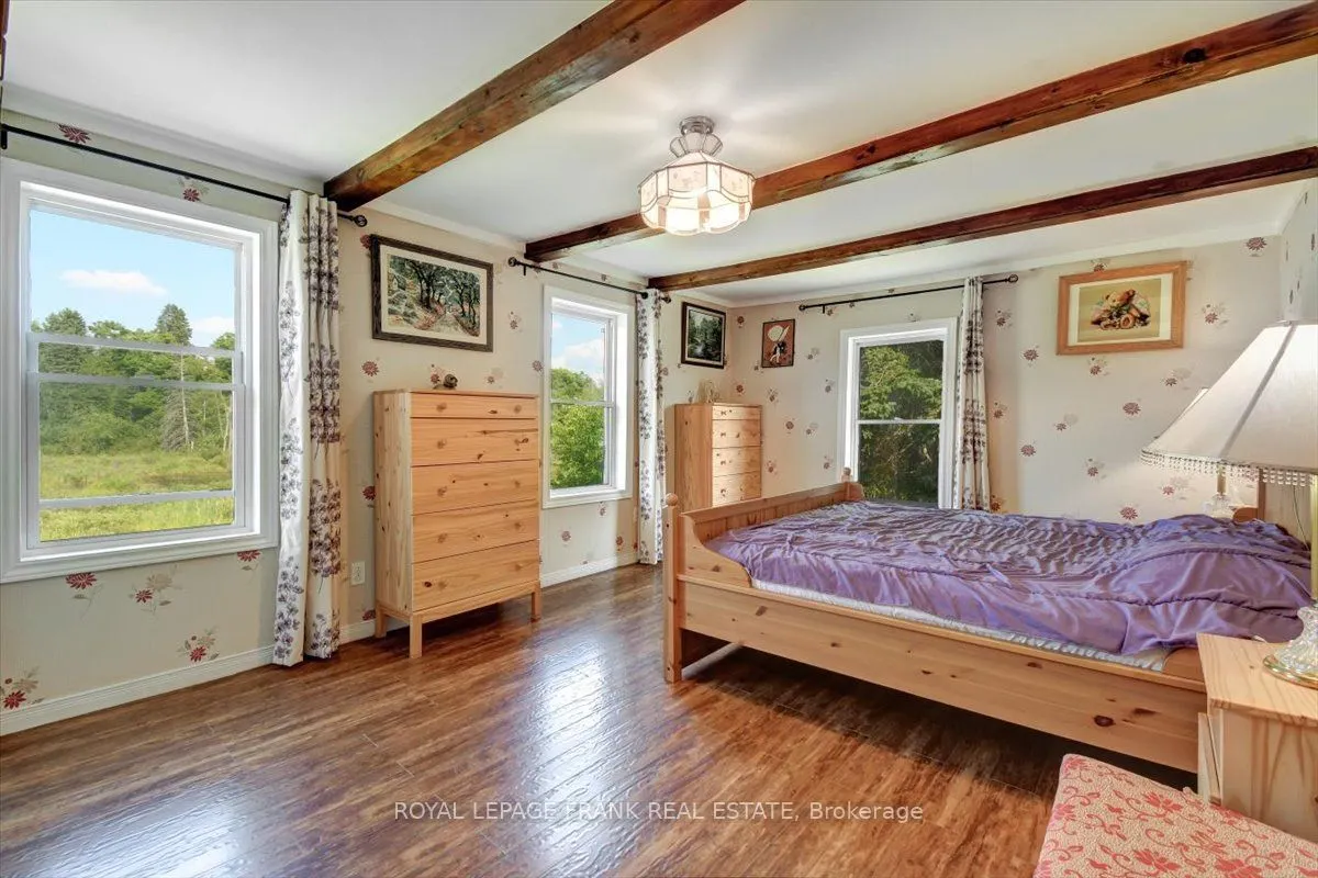 99 Anstruther Lake Road
