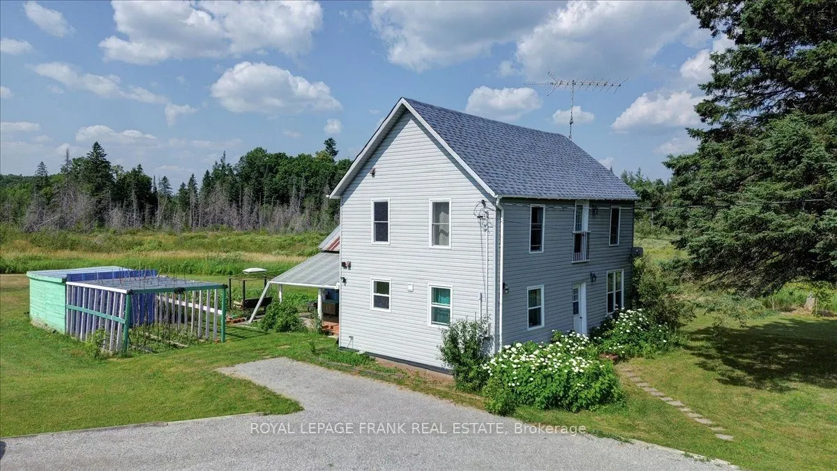99 Anstruther Lake Road