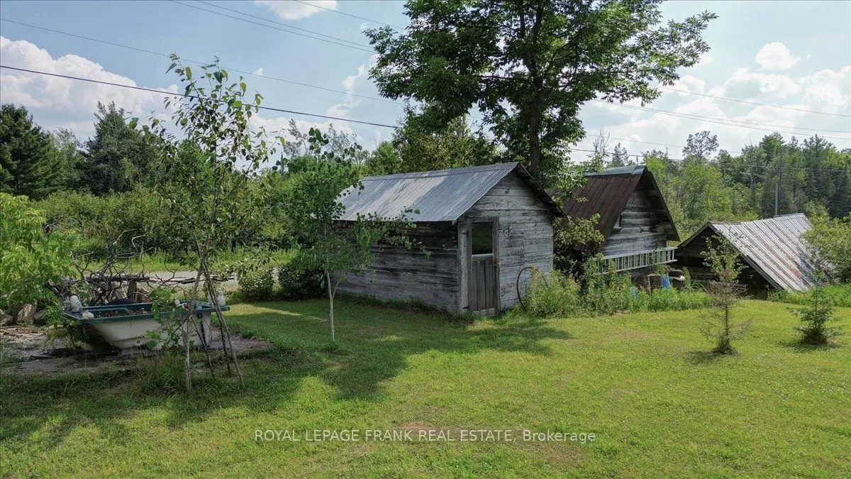 99 Anstruther Lake Road