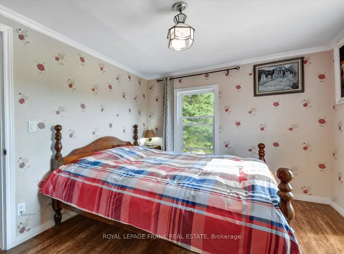 99 Anstruther Lake Road