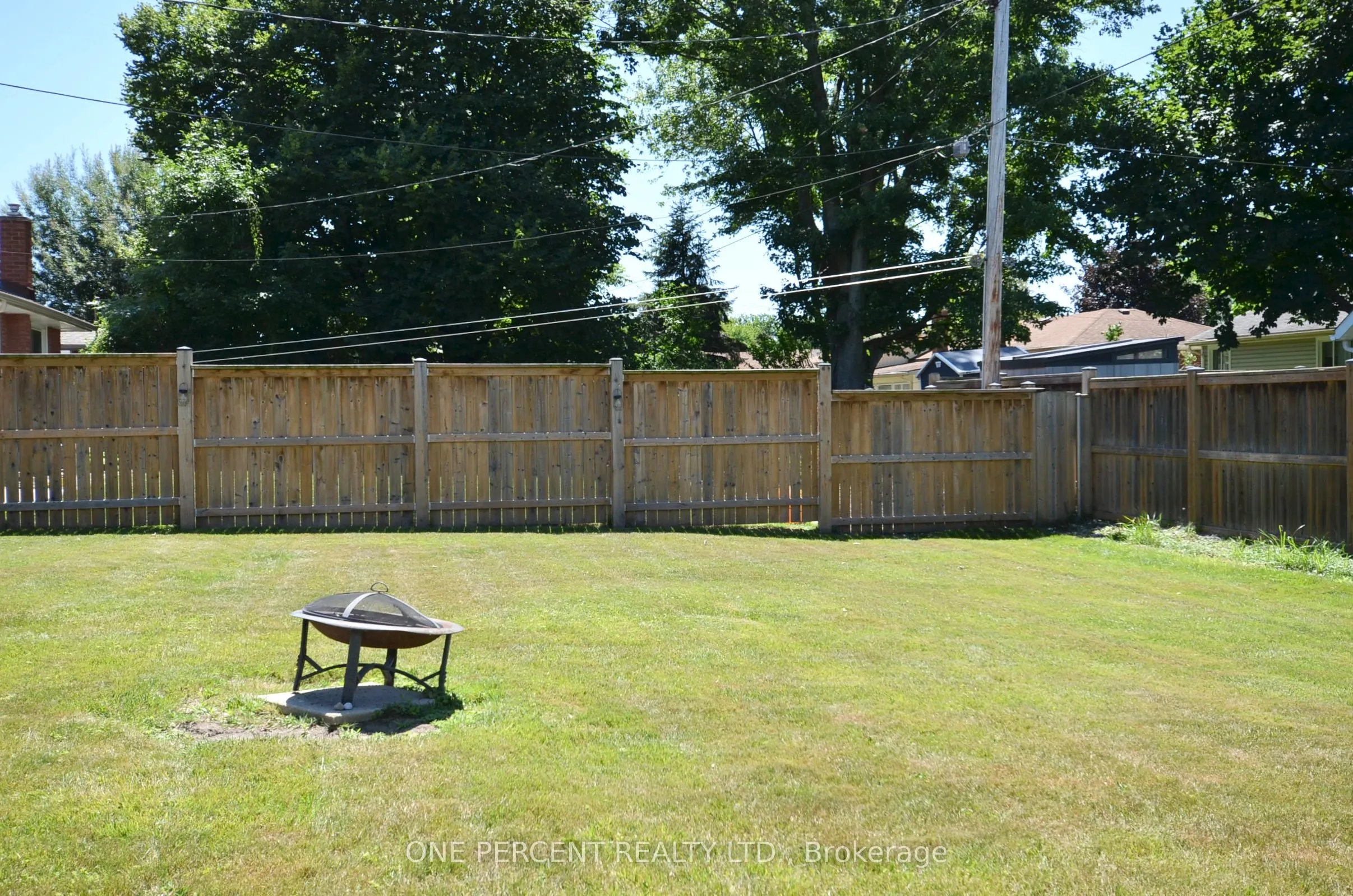 43 Loyalist Drive
