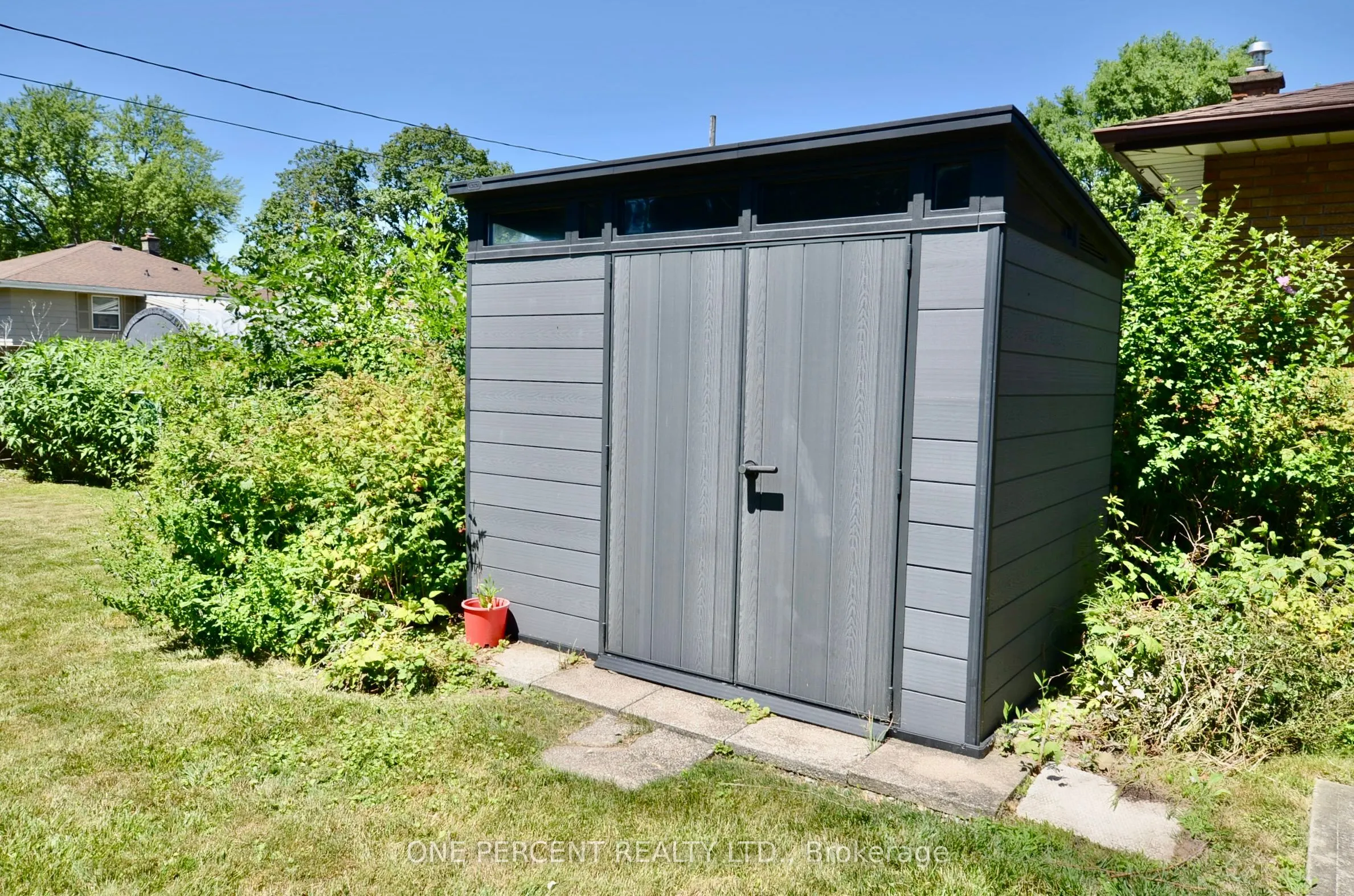 43 Loyalist Drive