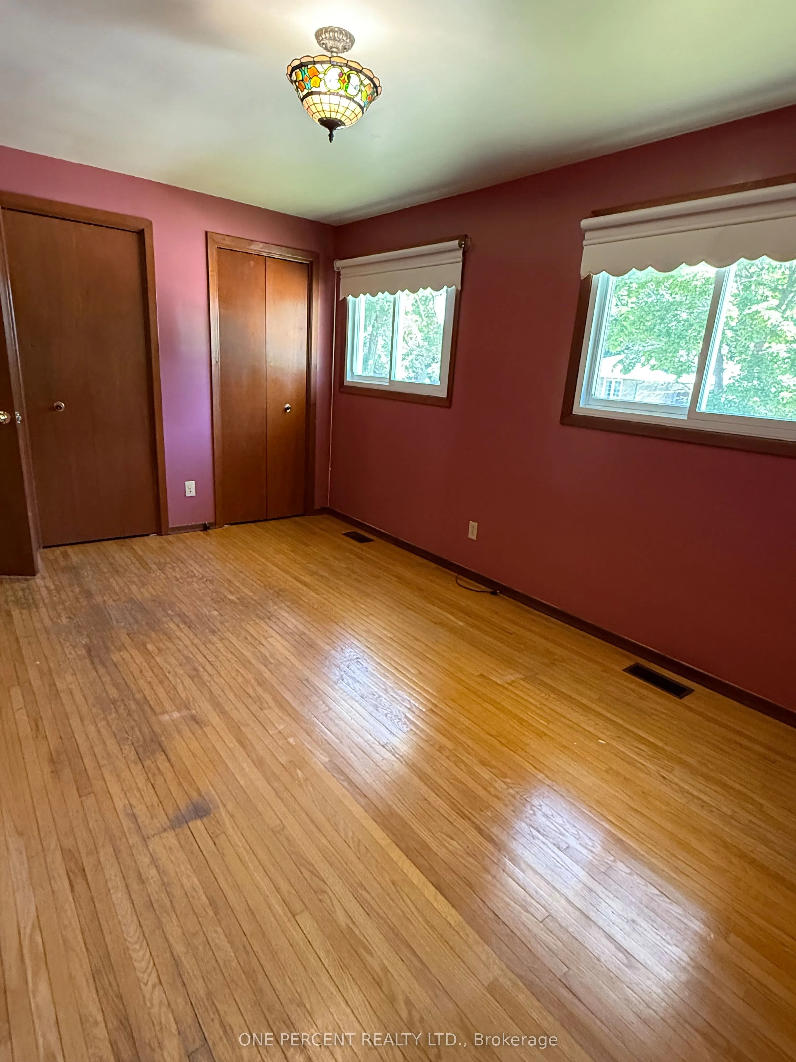 43 Loyalist Drive
