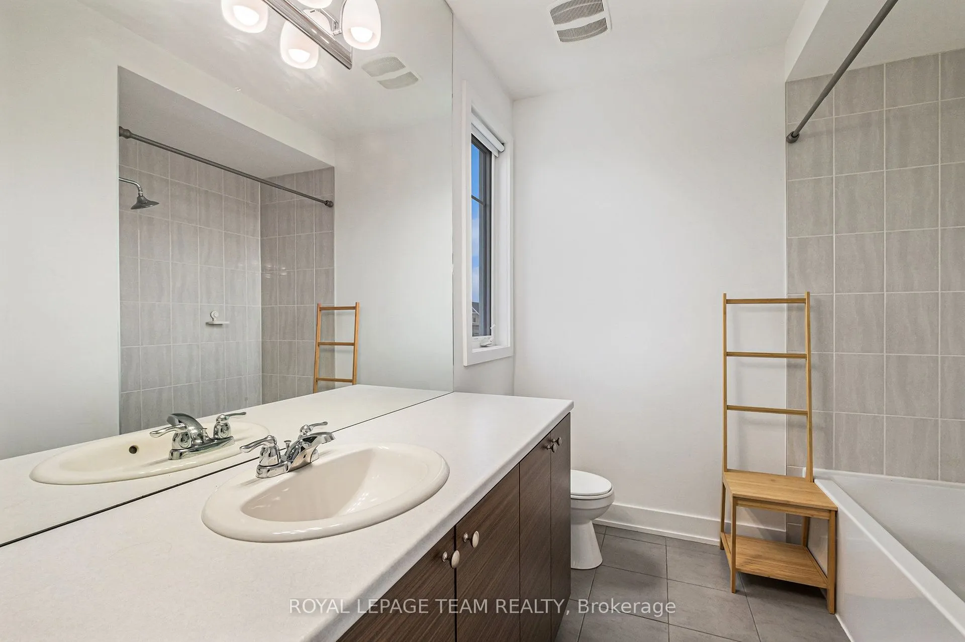 622 Malahat Way