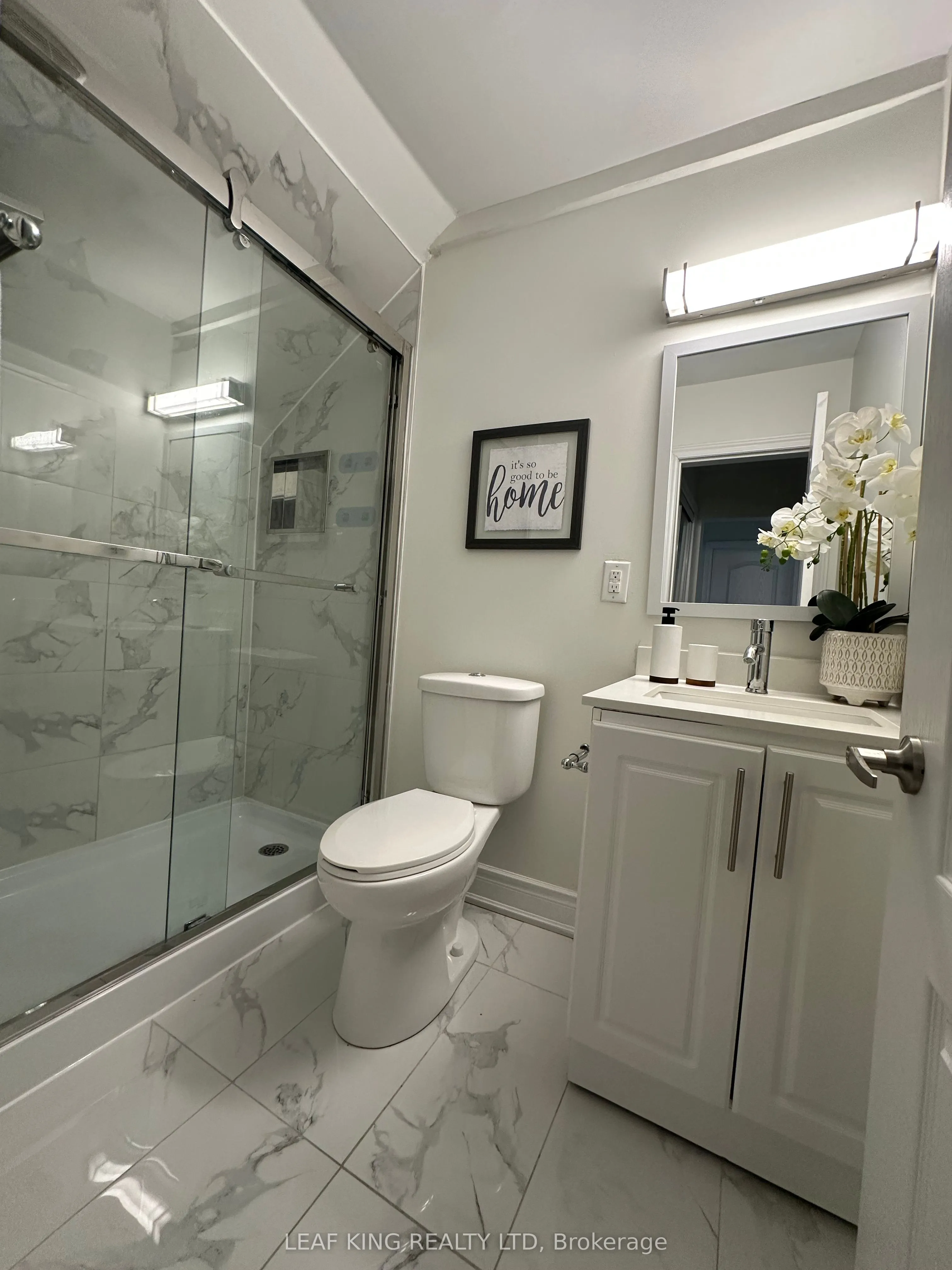 315 Simcoe Street