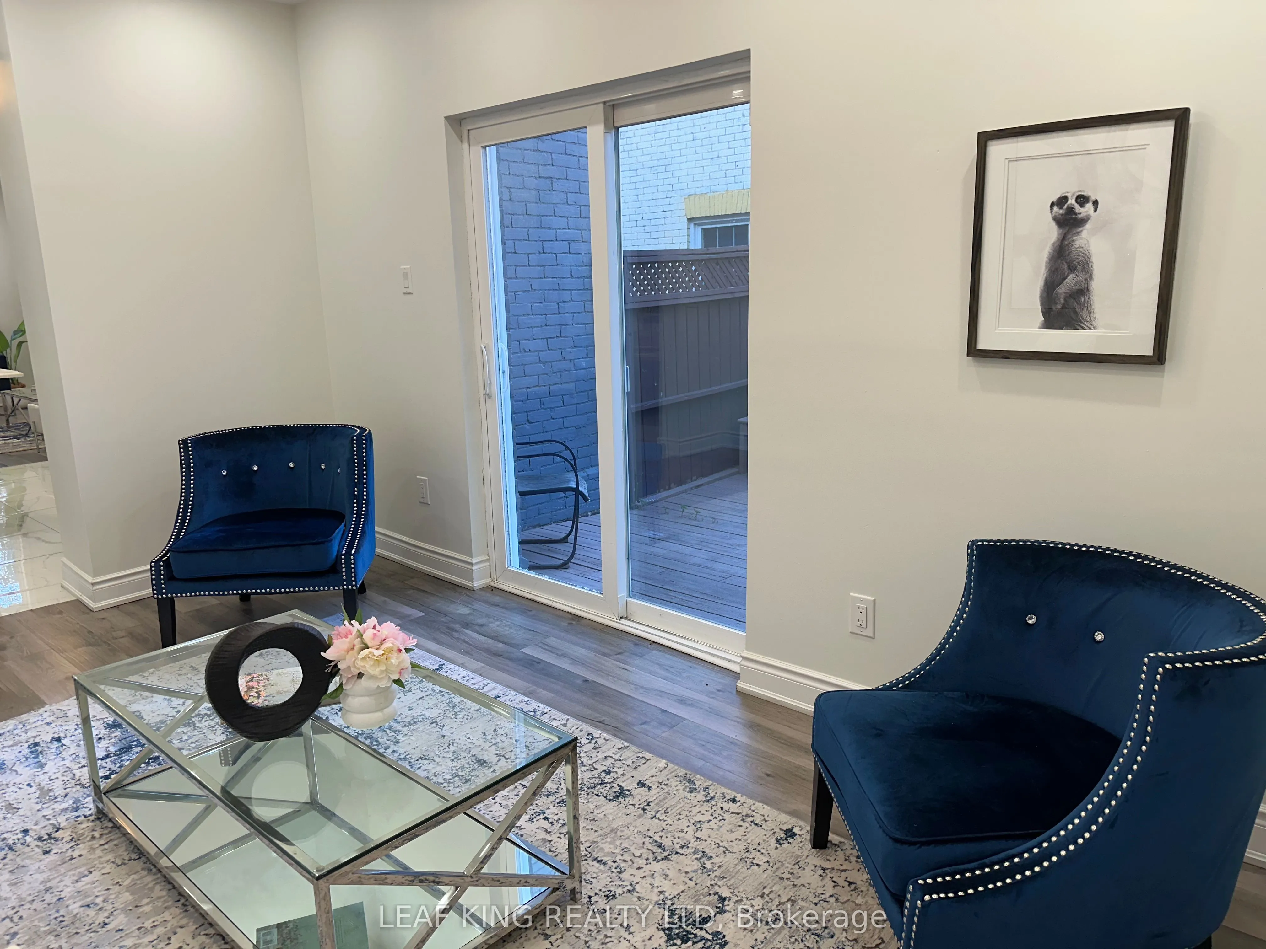 315 Simcoe Street