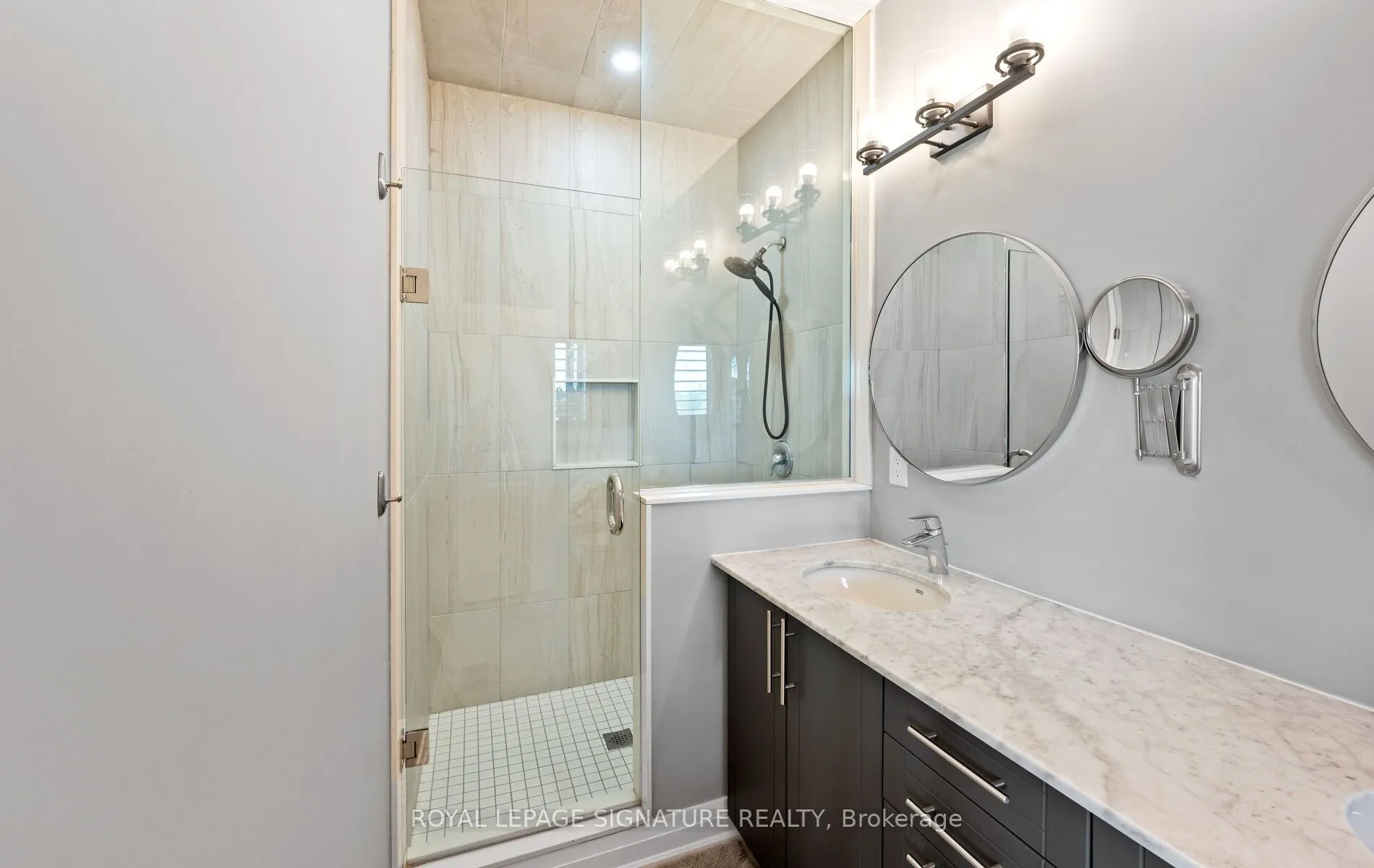 296 Shoreview Drive