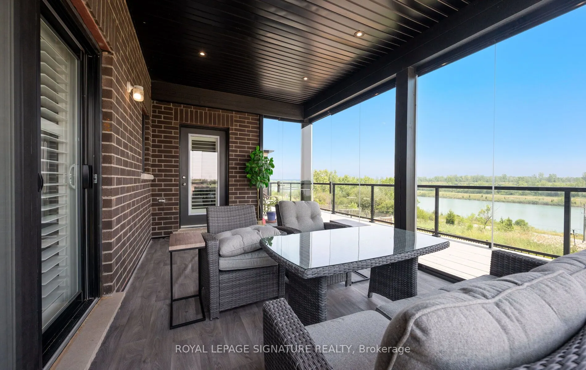 296 Shoreview Drive