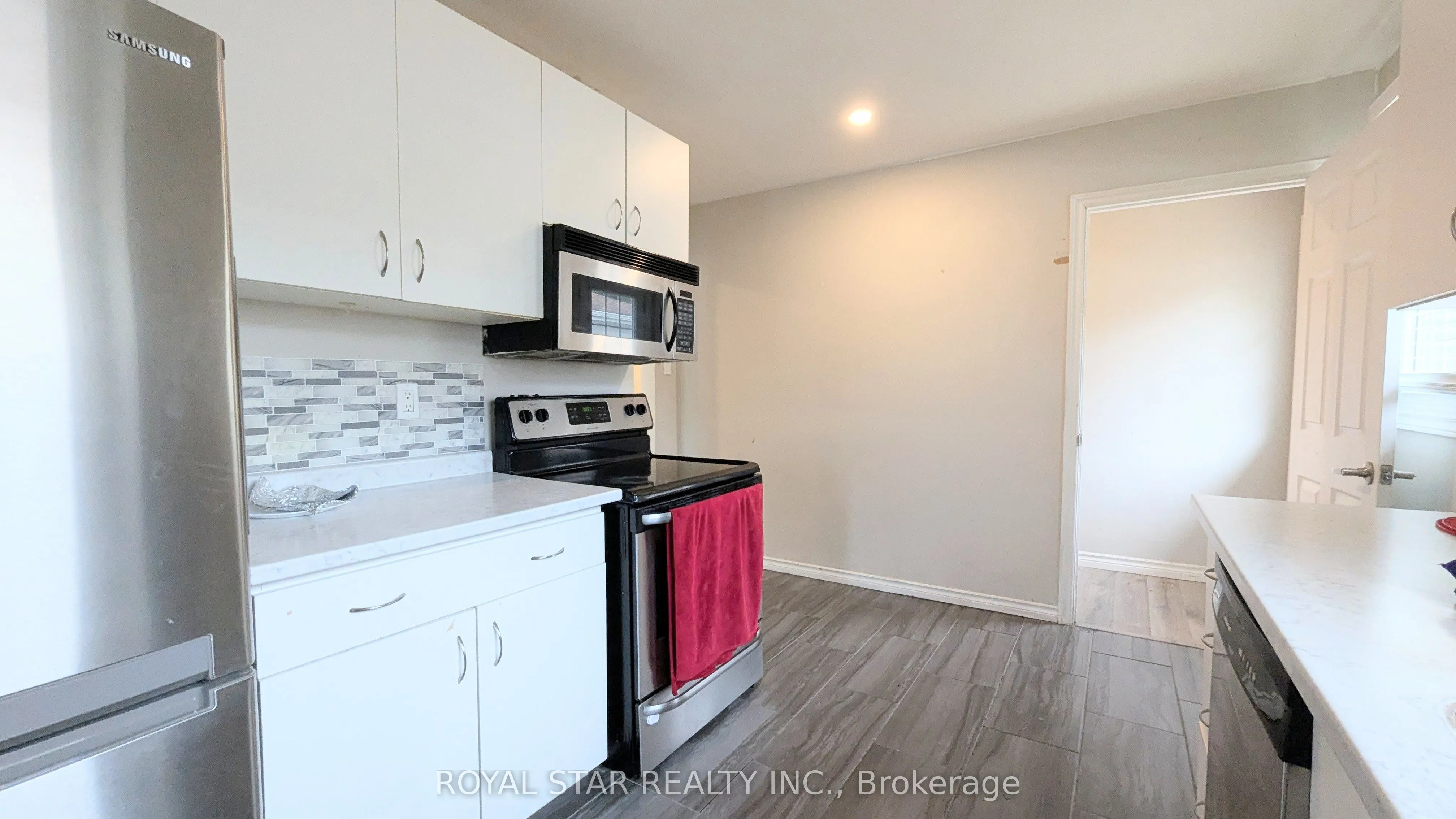 42 Witty Avenue