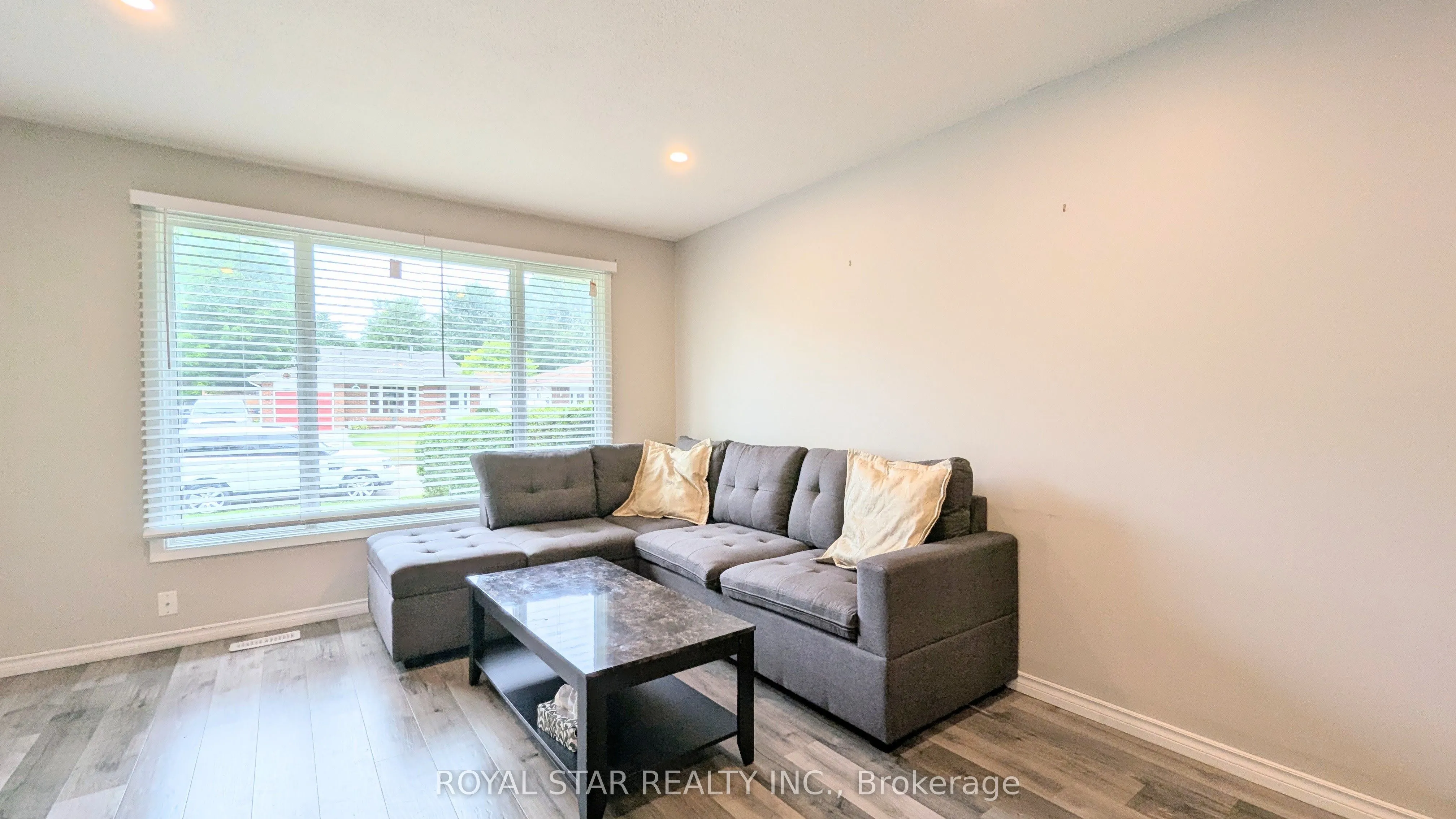 42 Witty Avenue