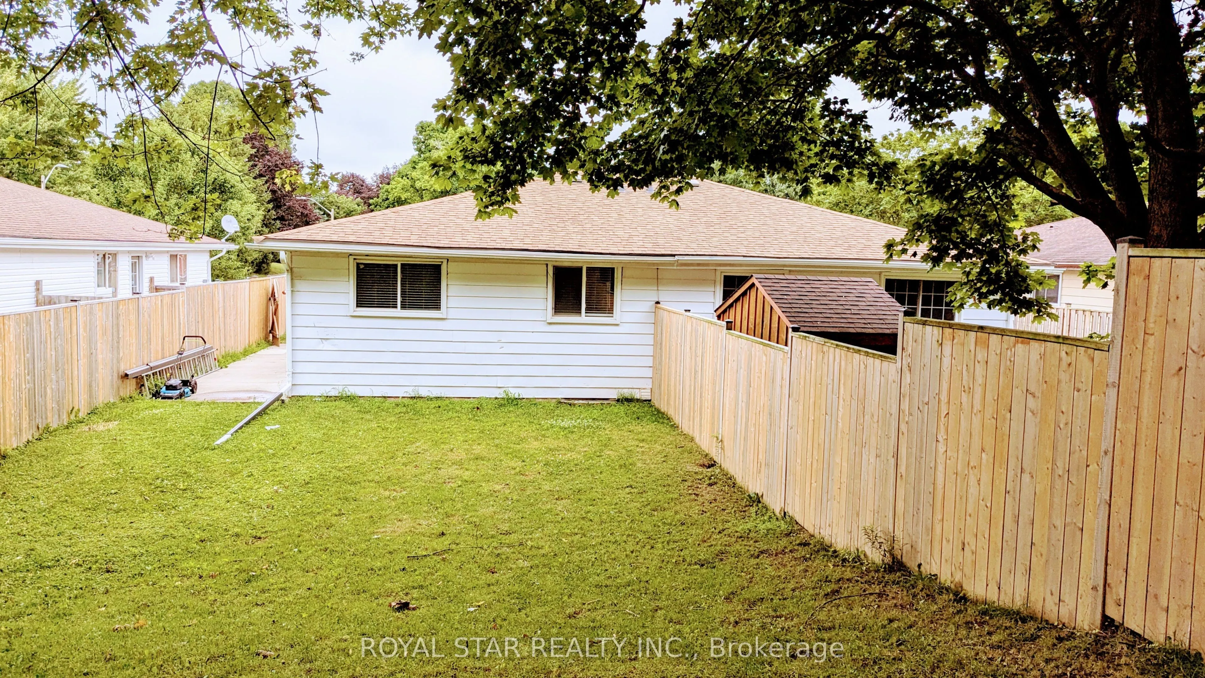 42 Witty Avenue
