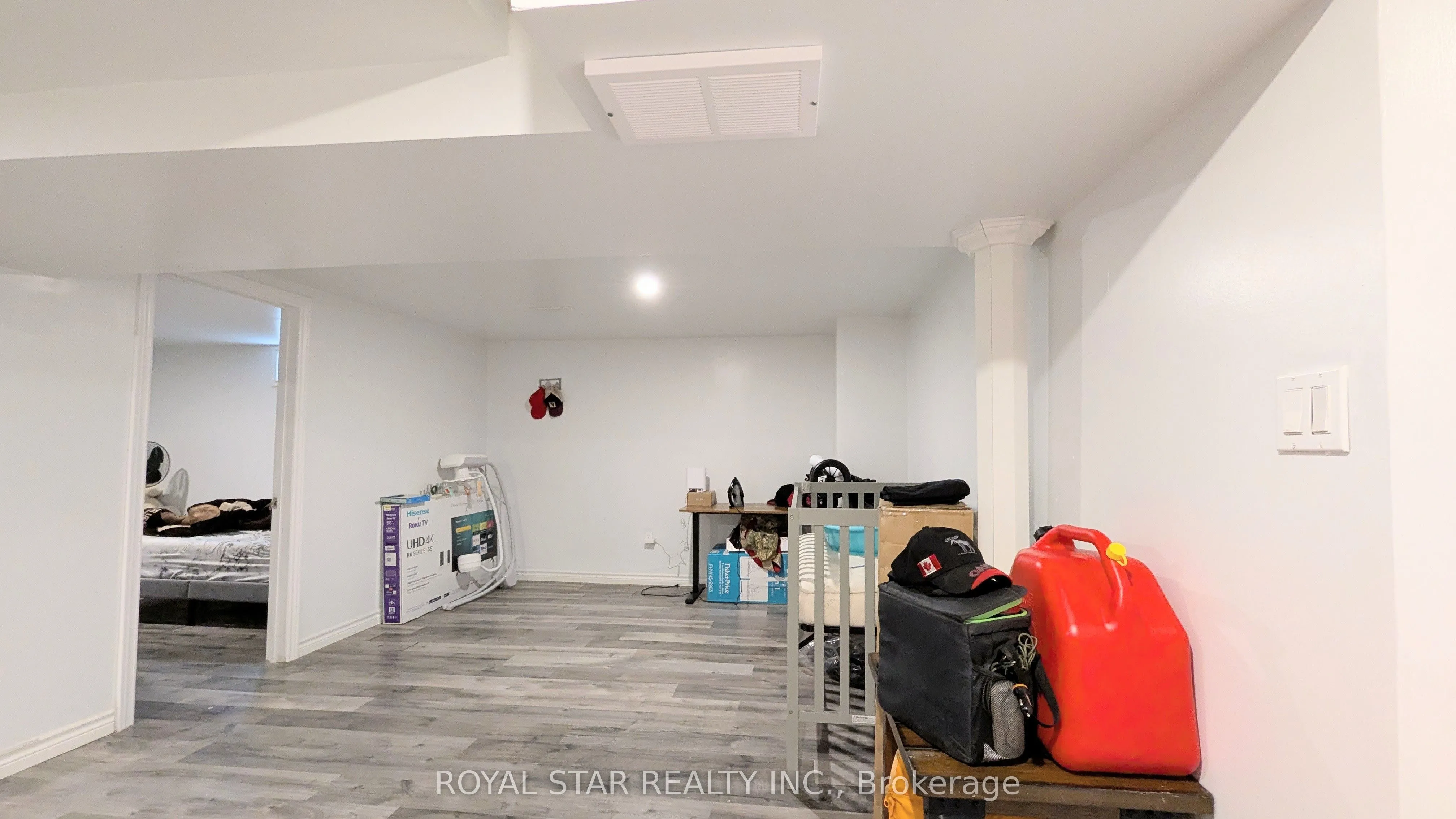 42 Witty Avenue