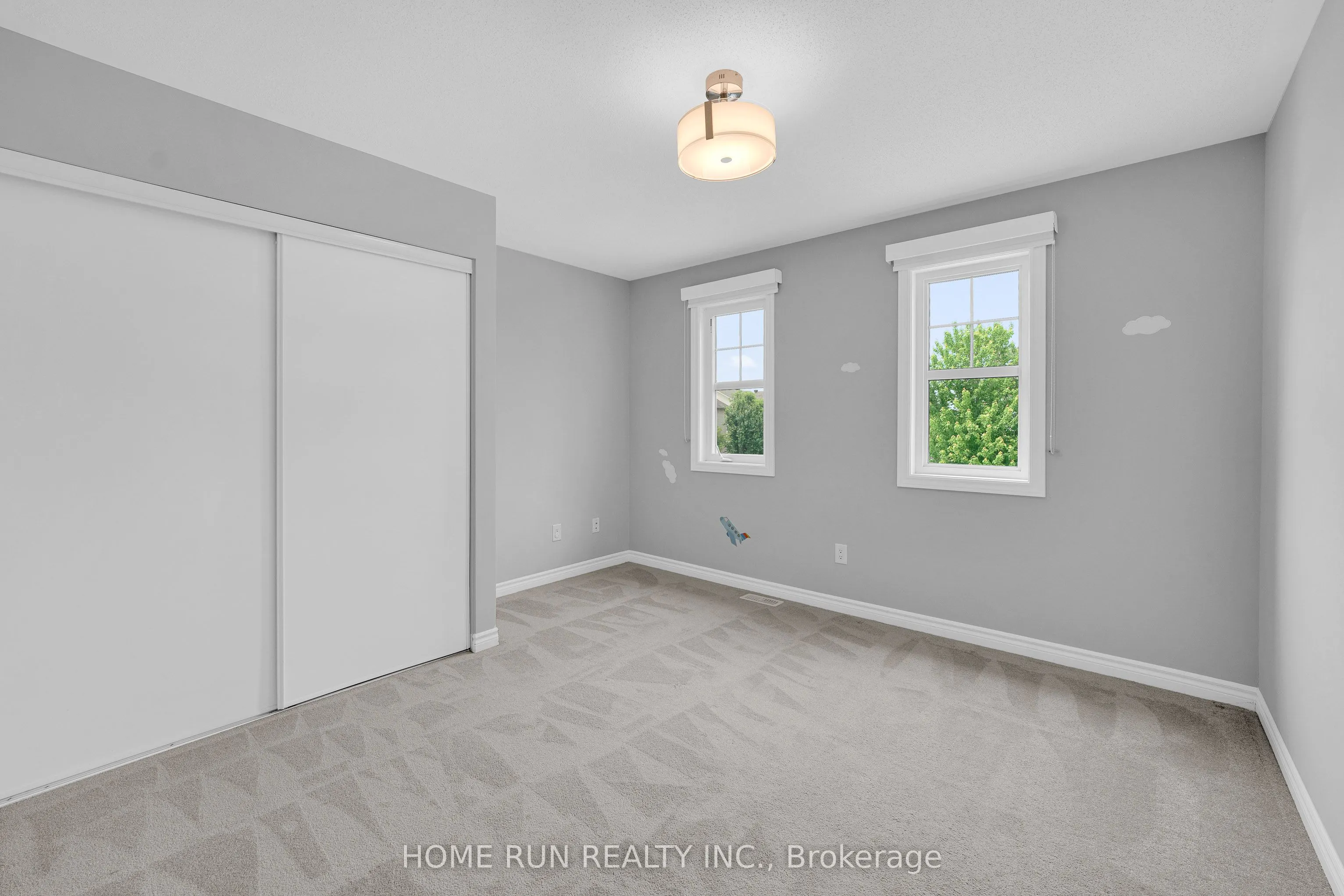 335 Gallantry Way