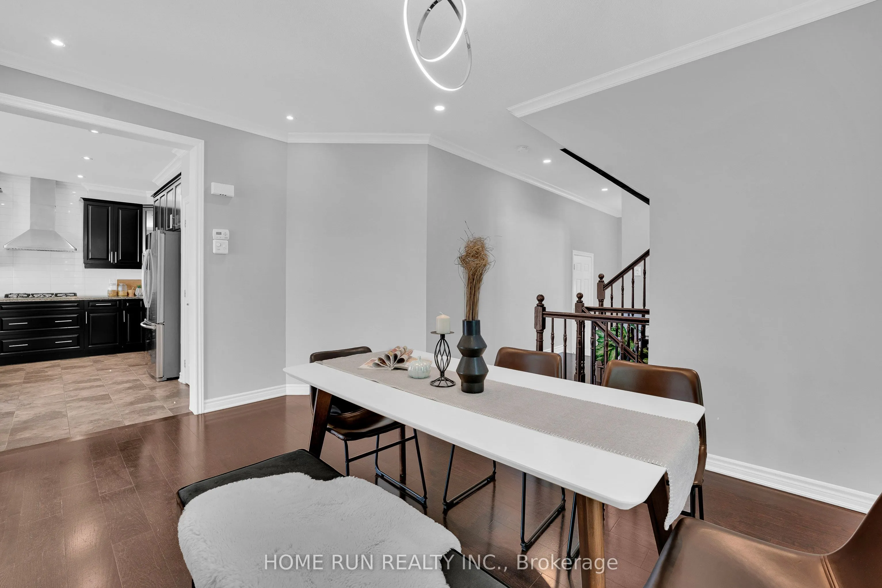 335 Gallantry Way