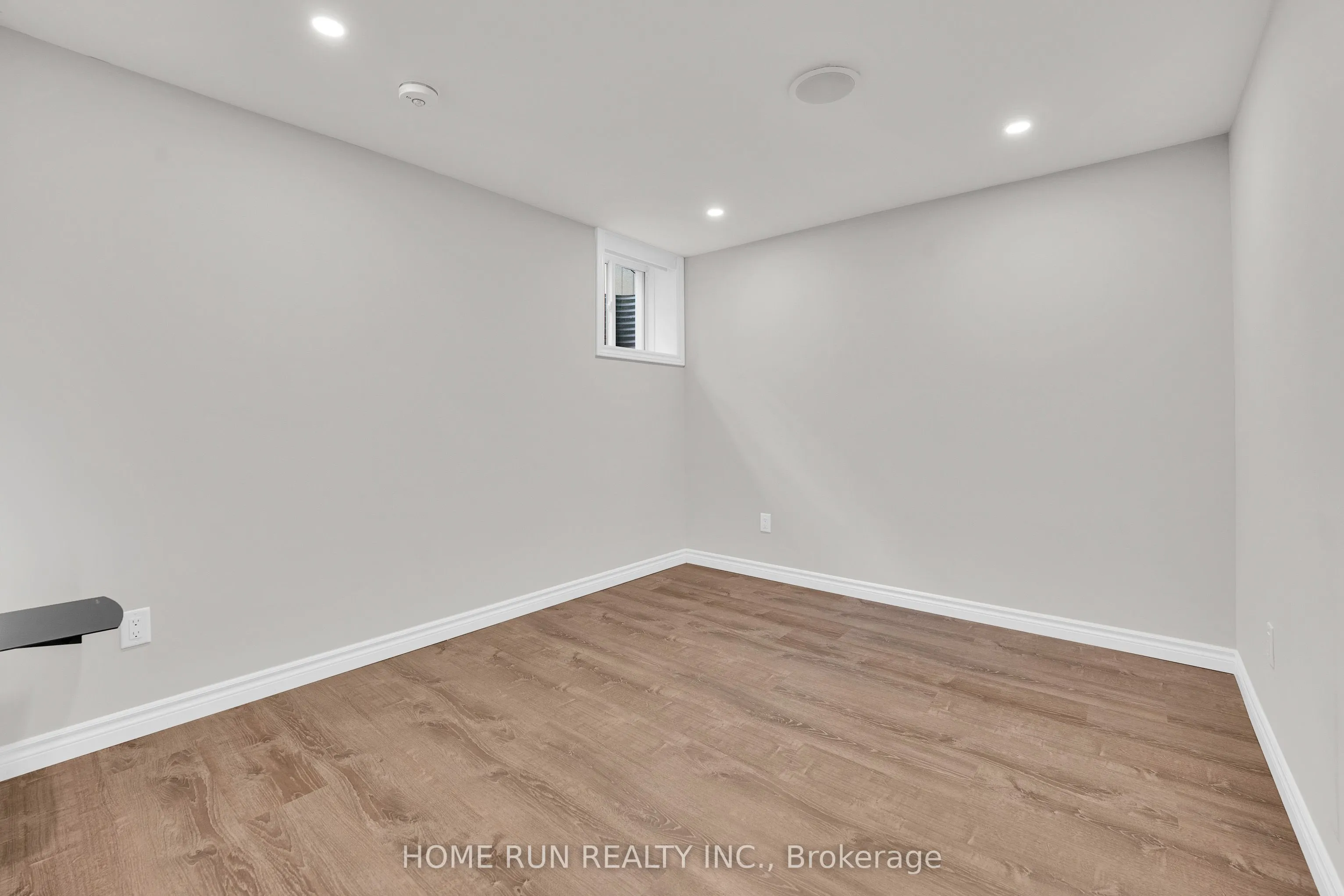 335 Gallantry Way