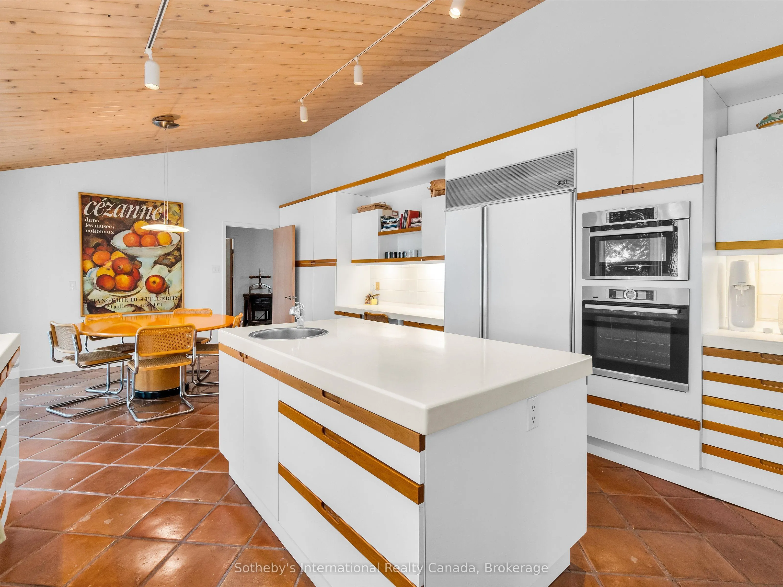 1080 Vanclieaf Drive