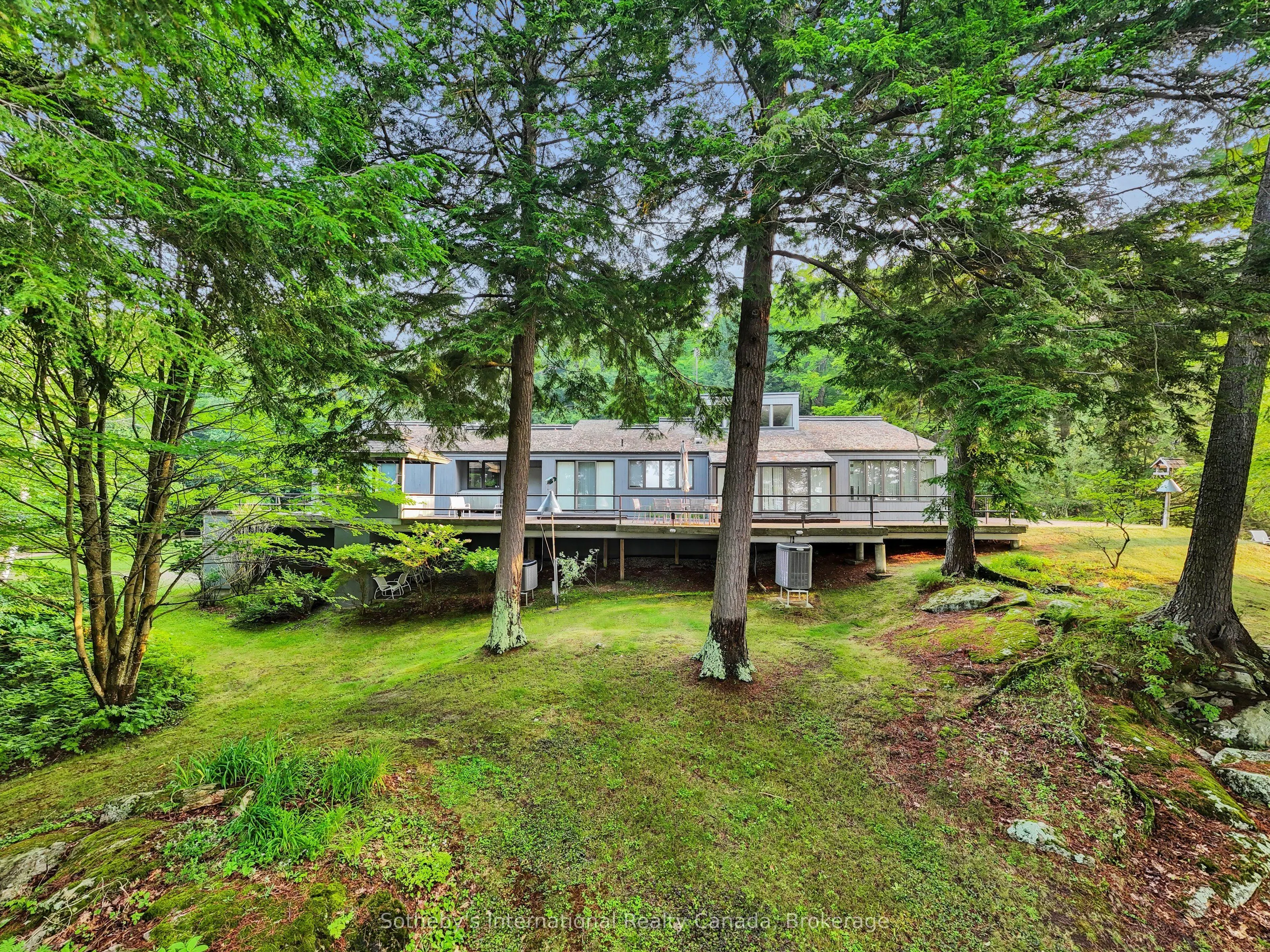1080 Vanclieaf Drive