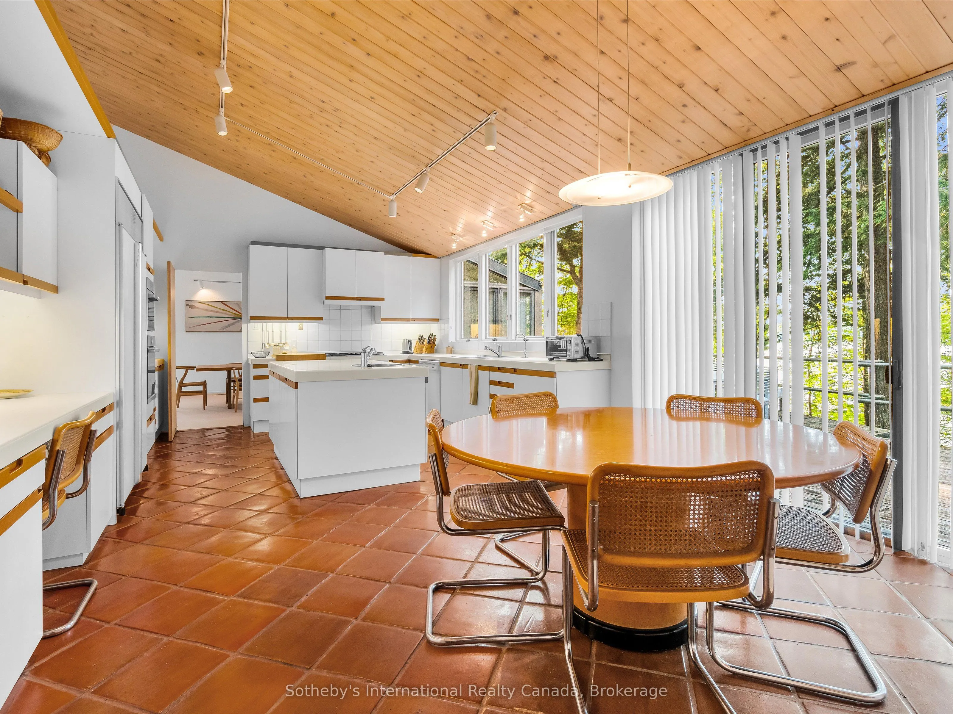 1080 Vanclieaf Drive