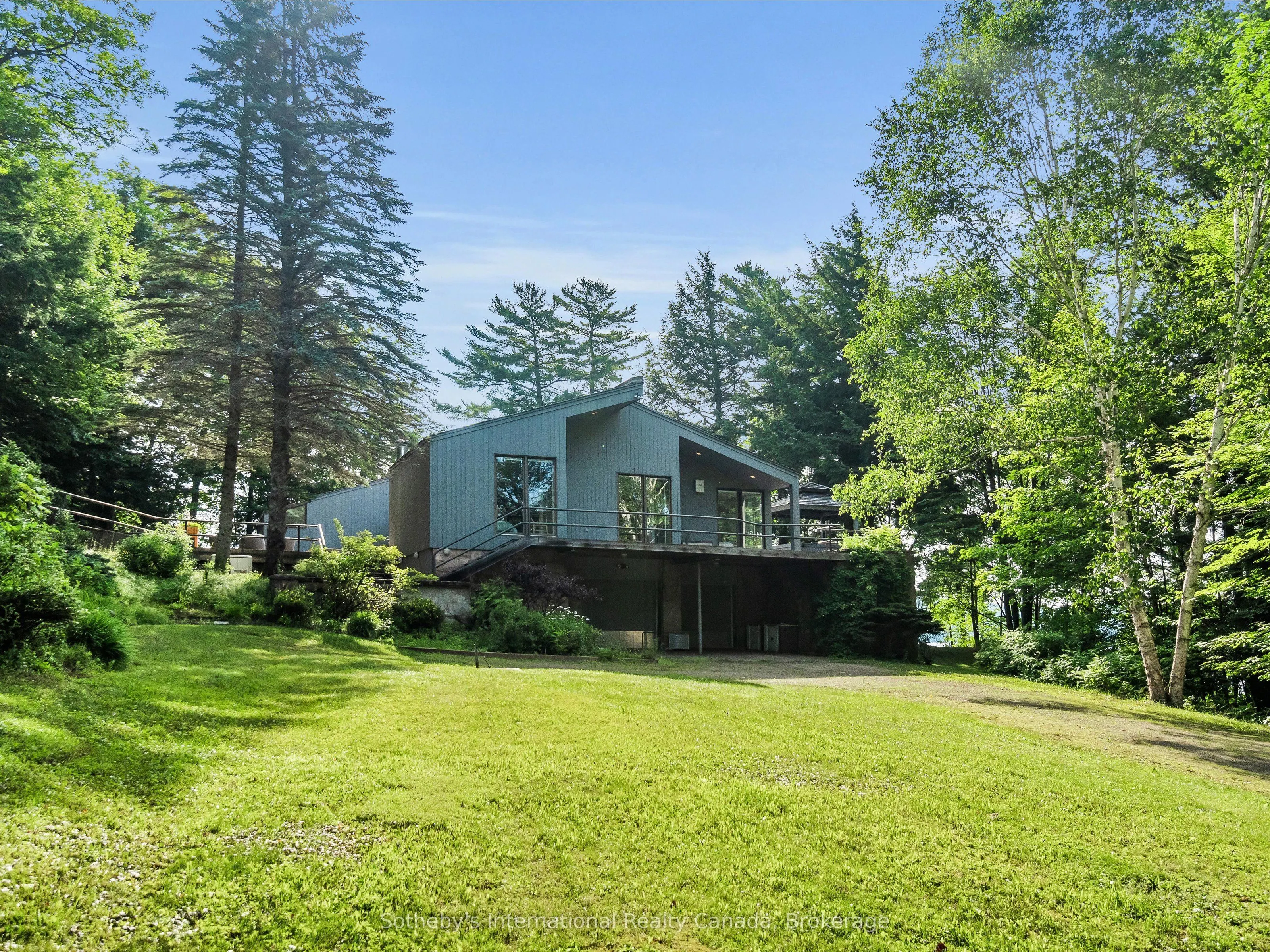 1080 Vanclieaf Drive