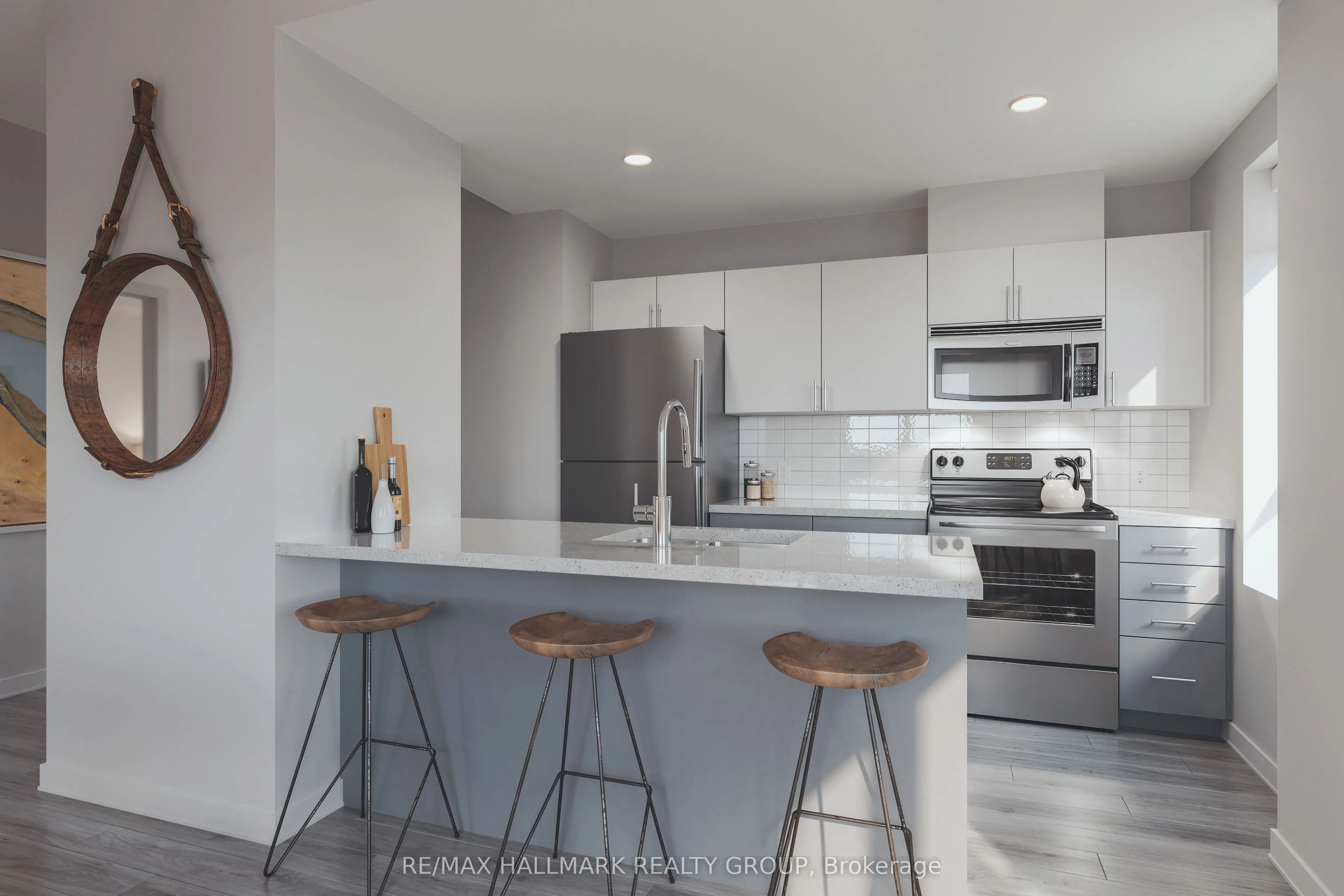 353 Gardner Street, #905