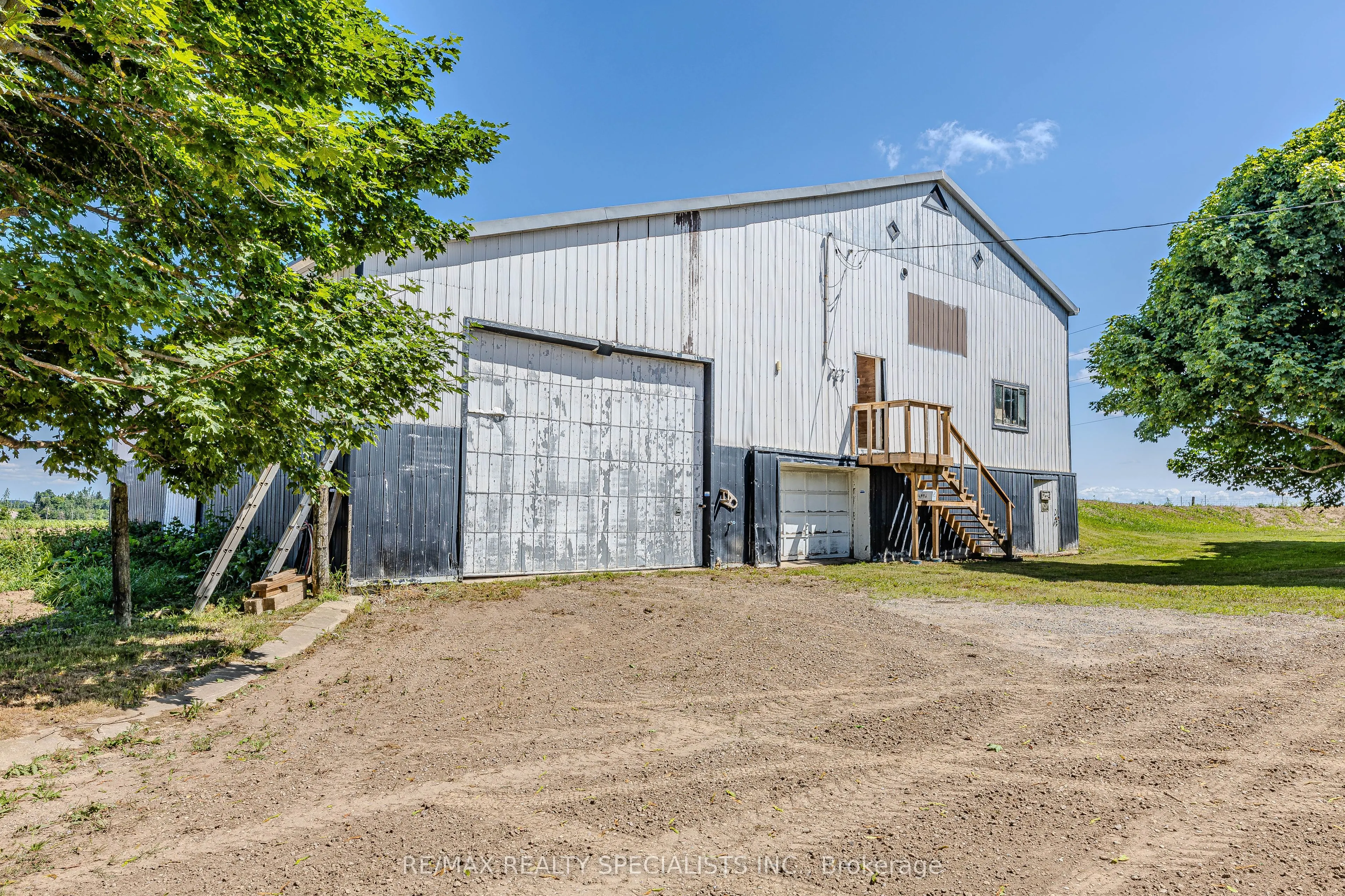 394084 County Road 12