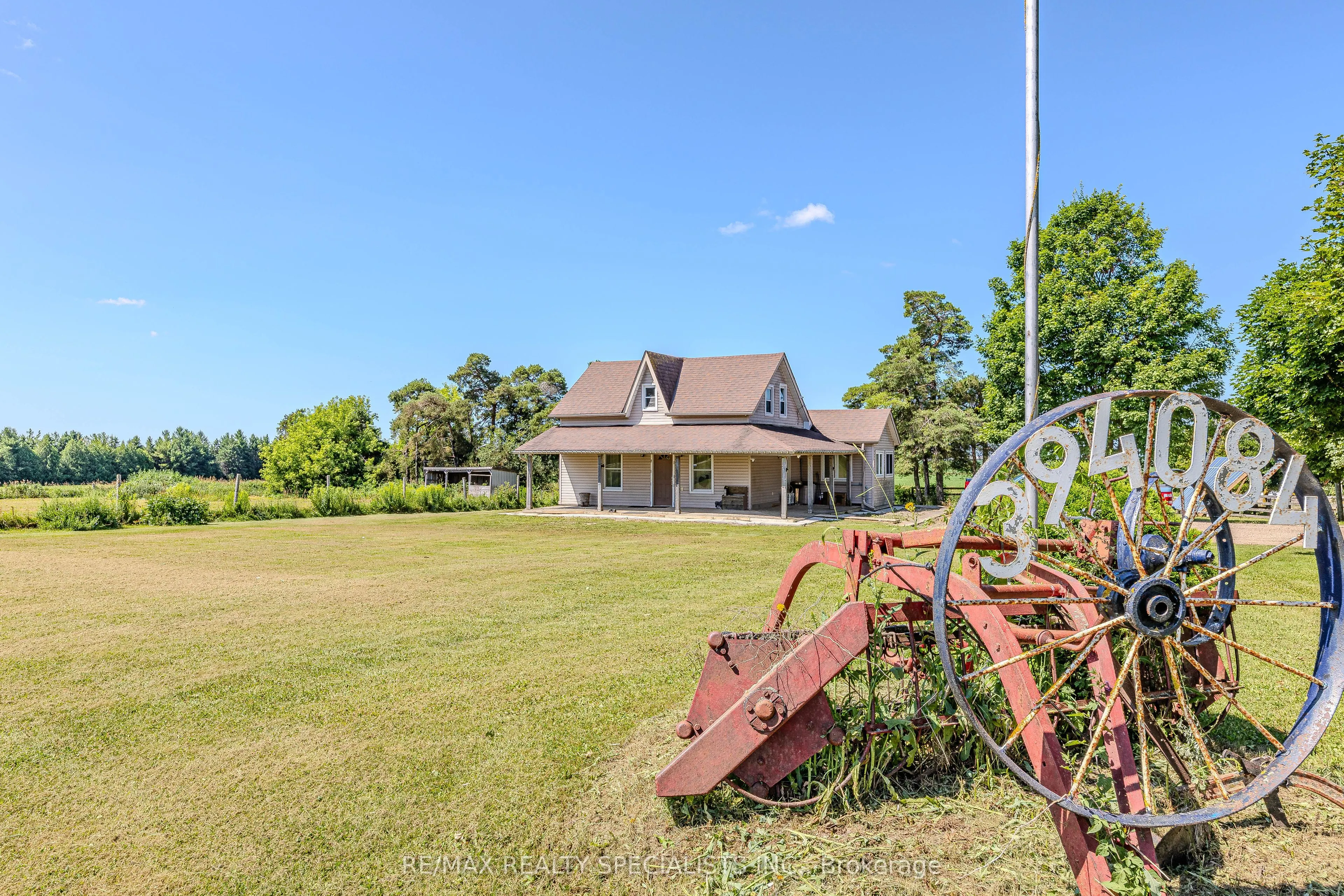 394084 County Road 12