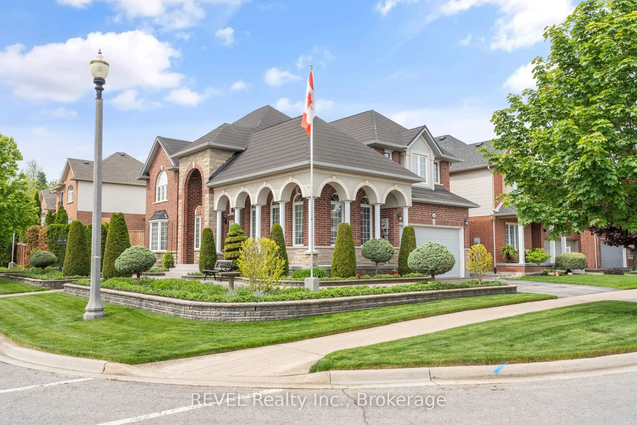 42 Vinifera Drive
