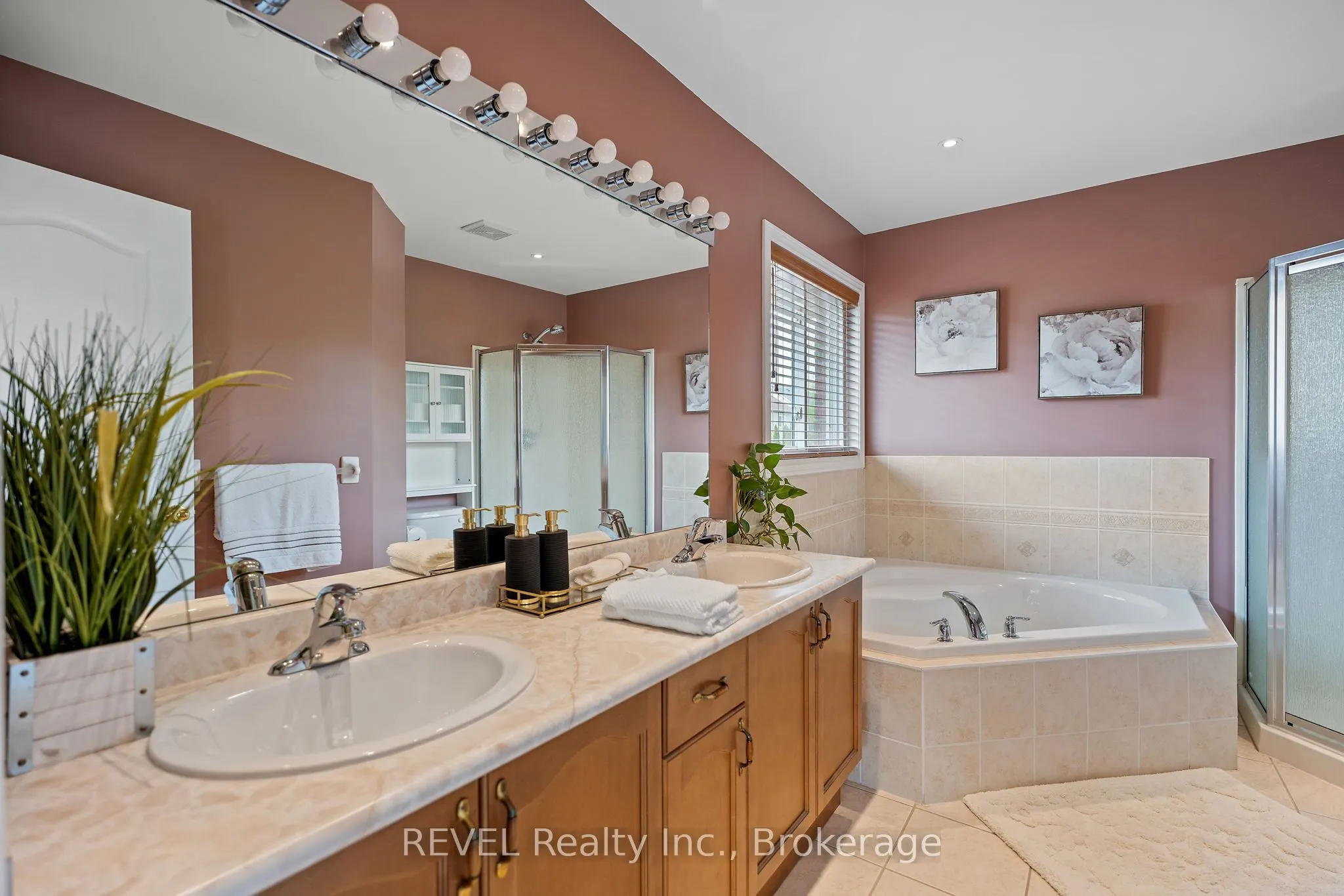 42 Vinifera Drive