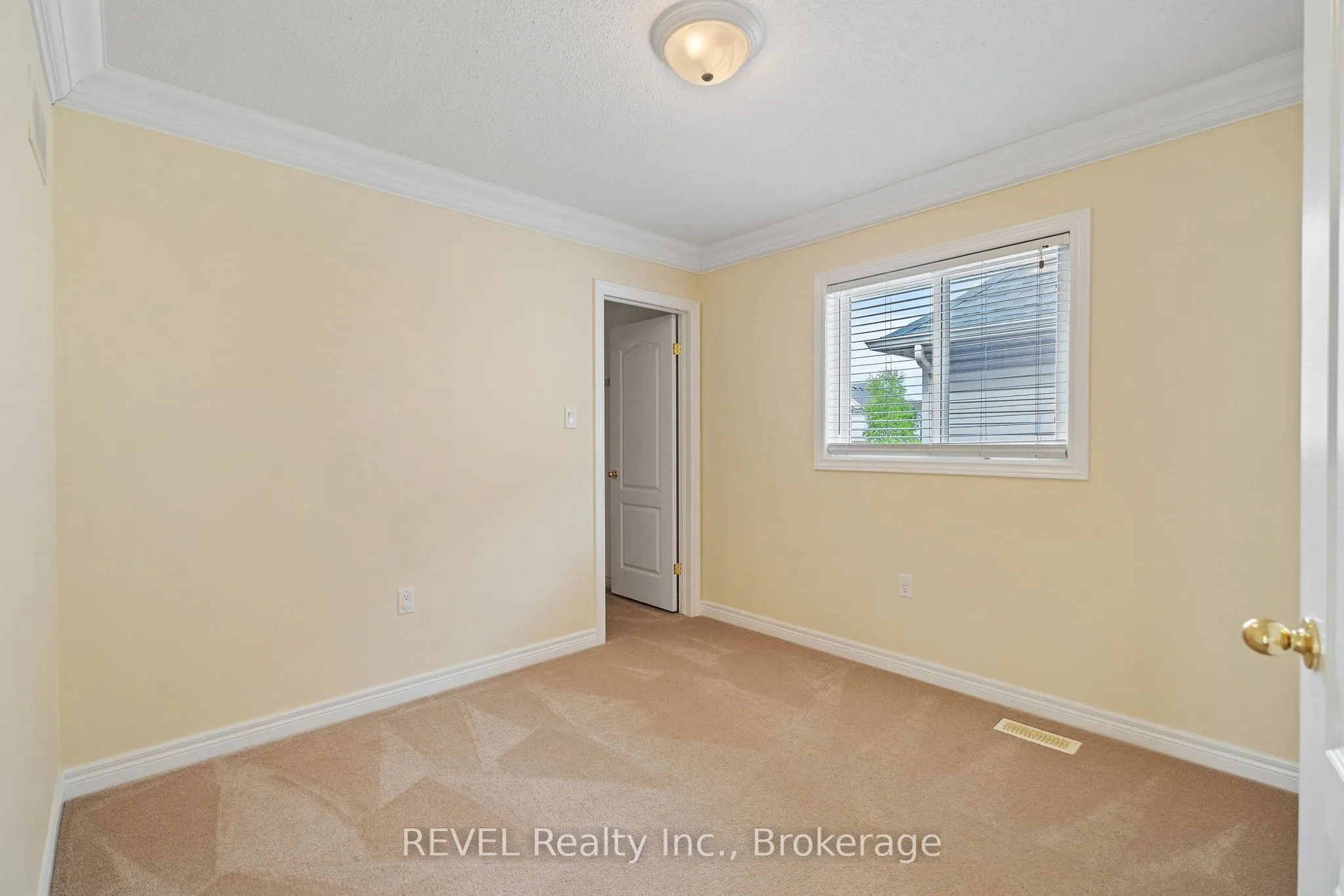 42 Vinifera Drive