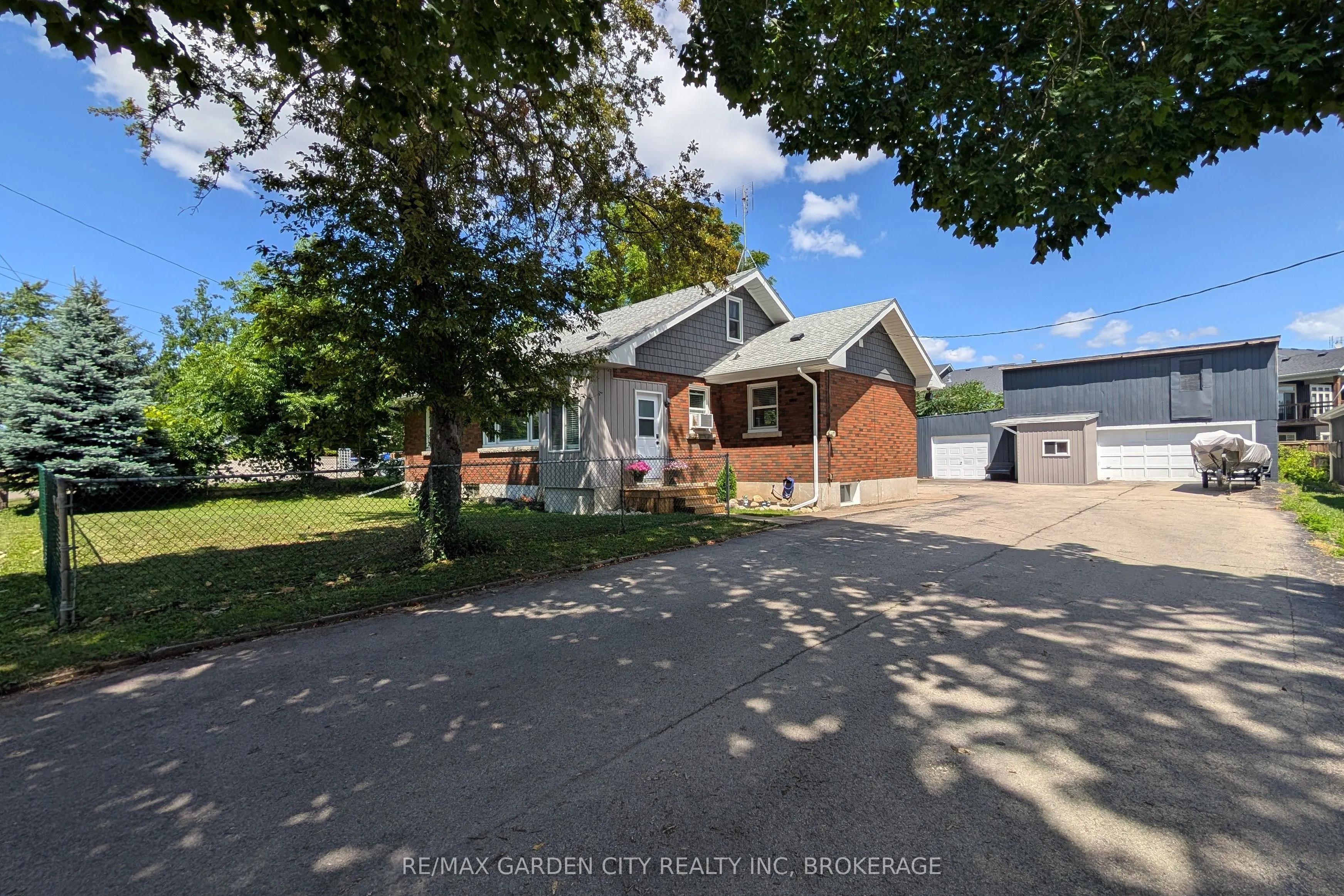 222 Ridgeway Road
