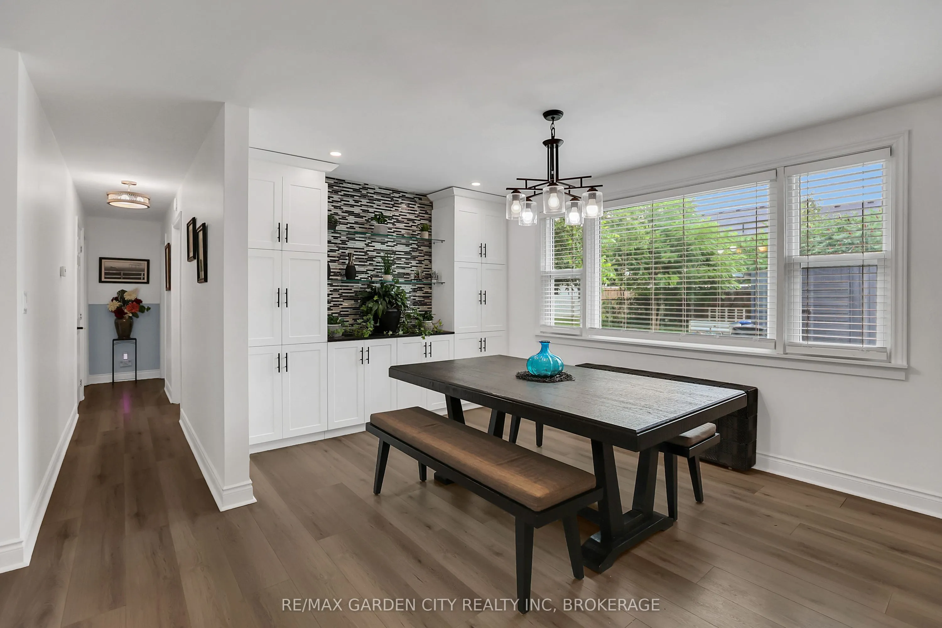 222 Ridgeway Road