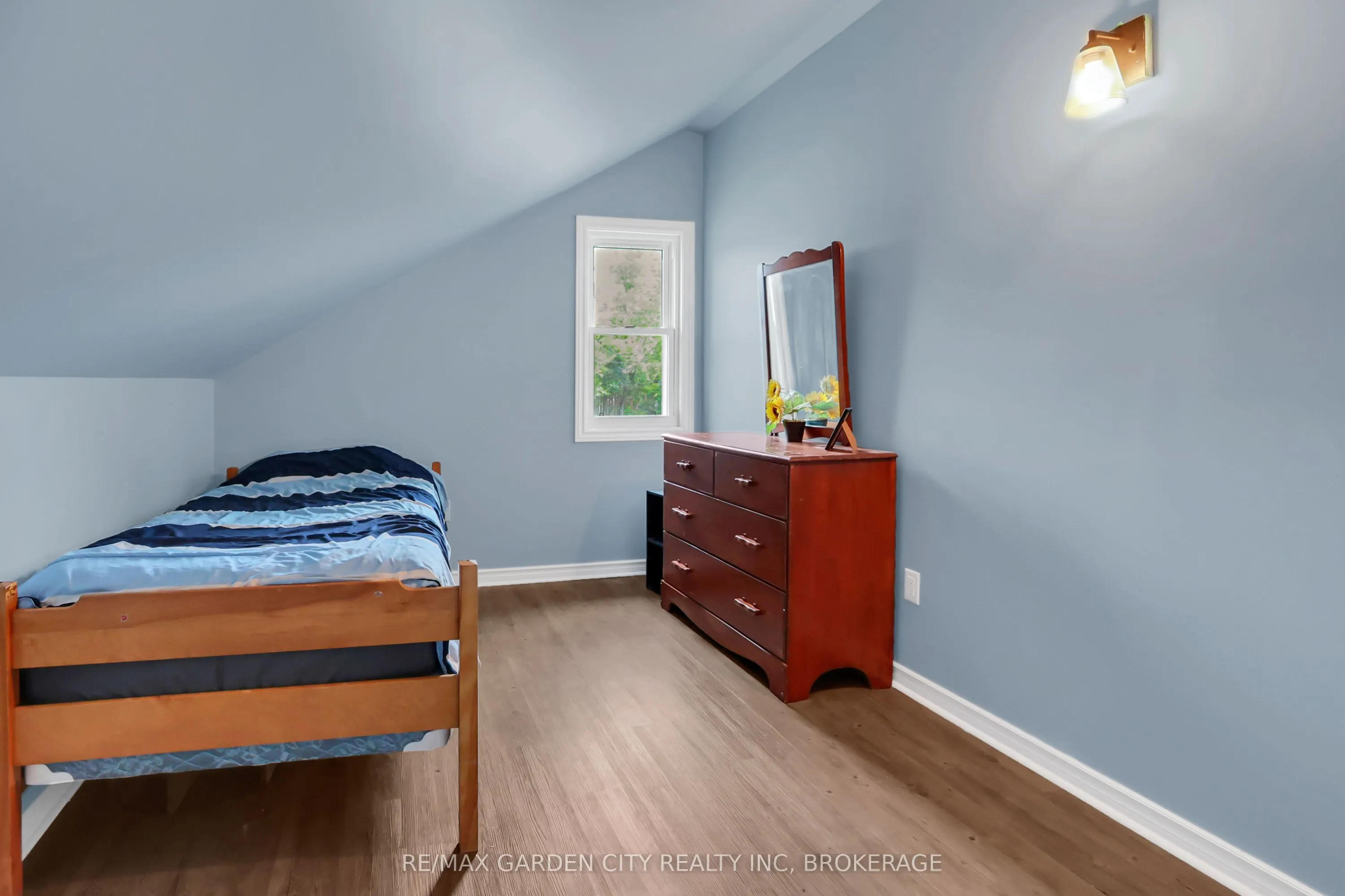 222 Ridgeway Road