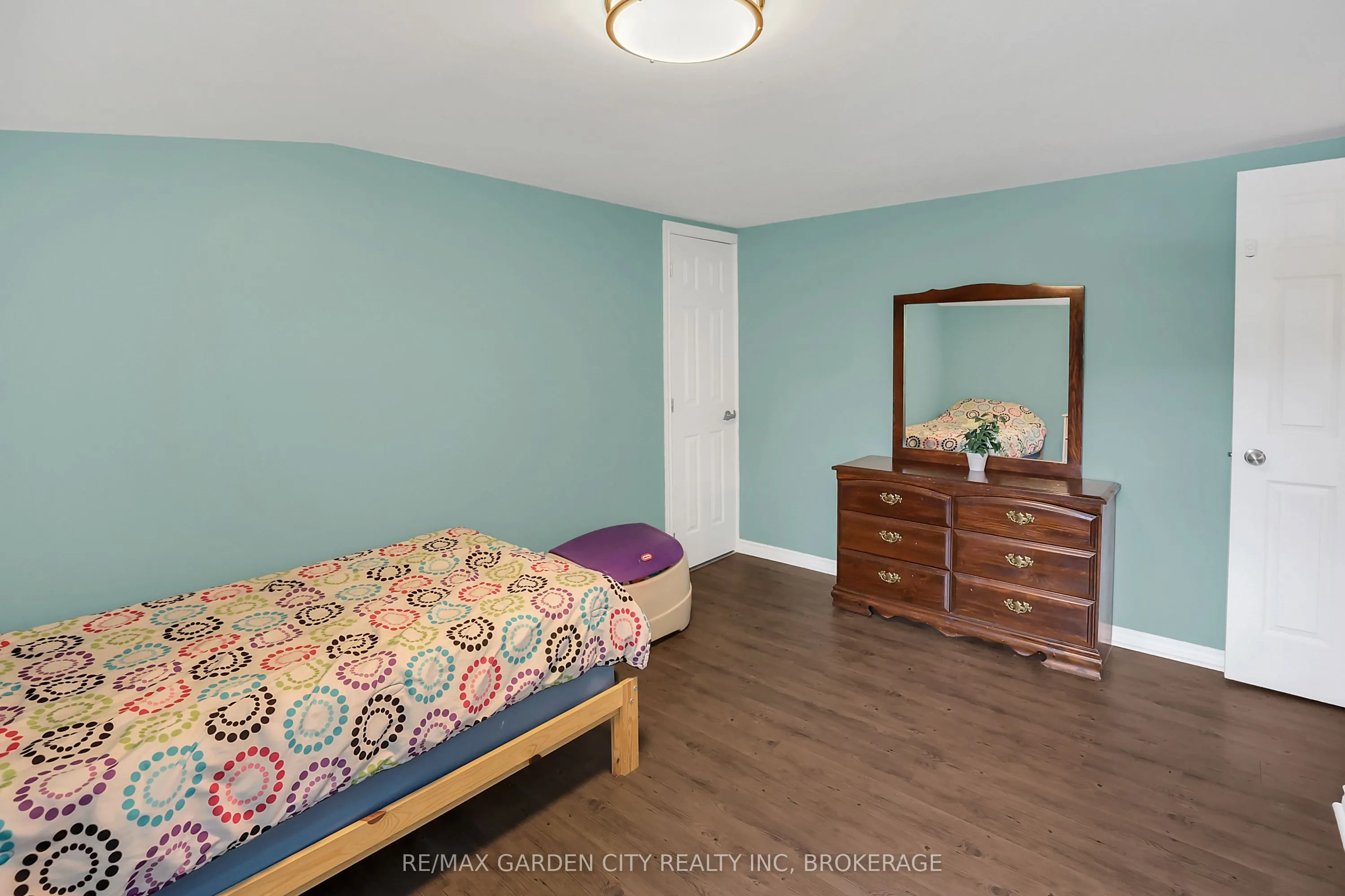 222 Ridgeway Road
