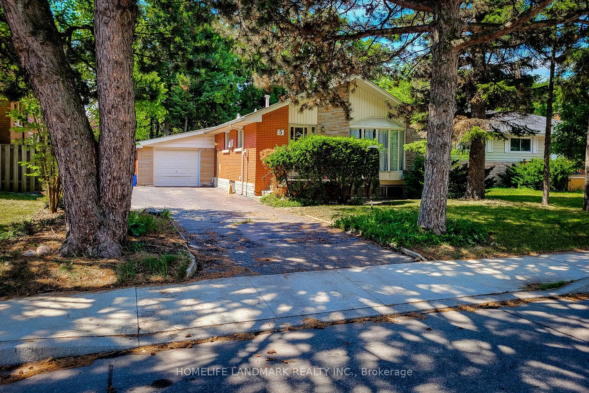 5 Stacey Street