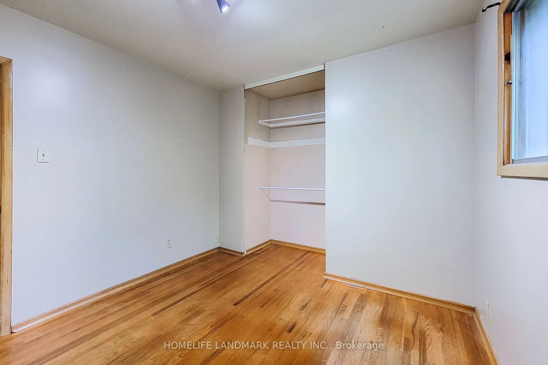 5 Stacey Street