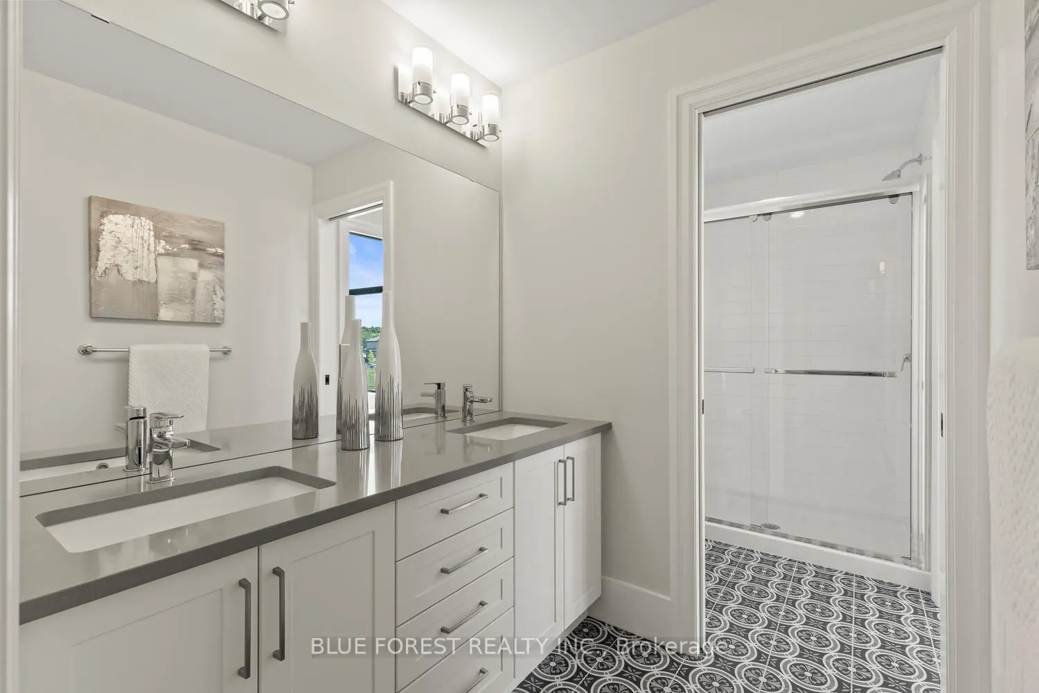 1287 Dyer Crescent