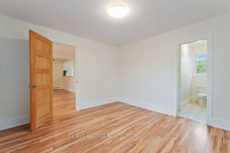 543 Vine Street