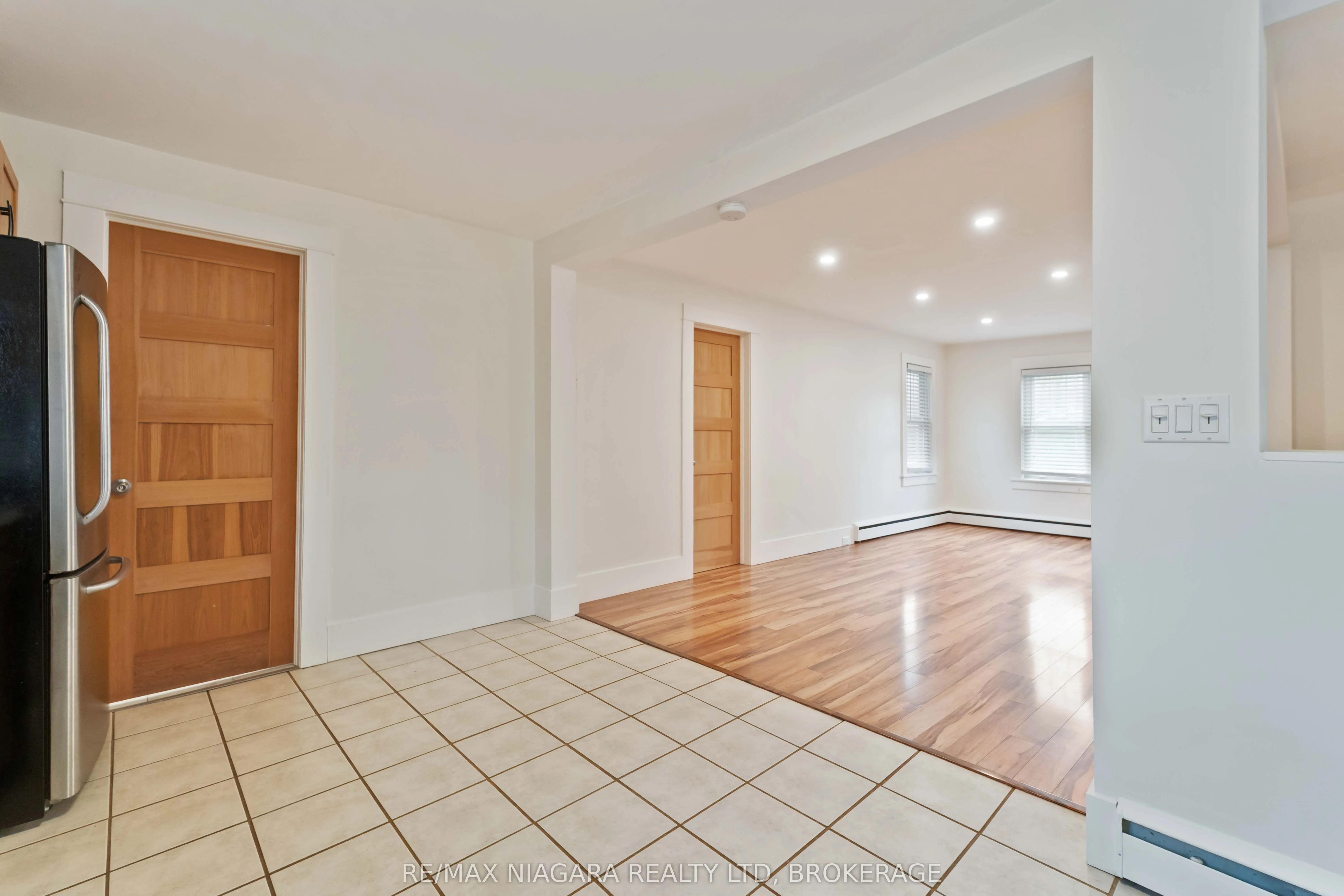 543 Vine Street