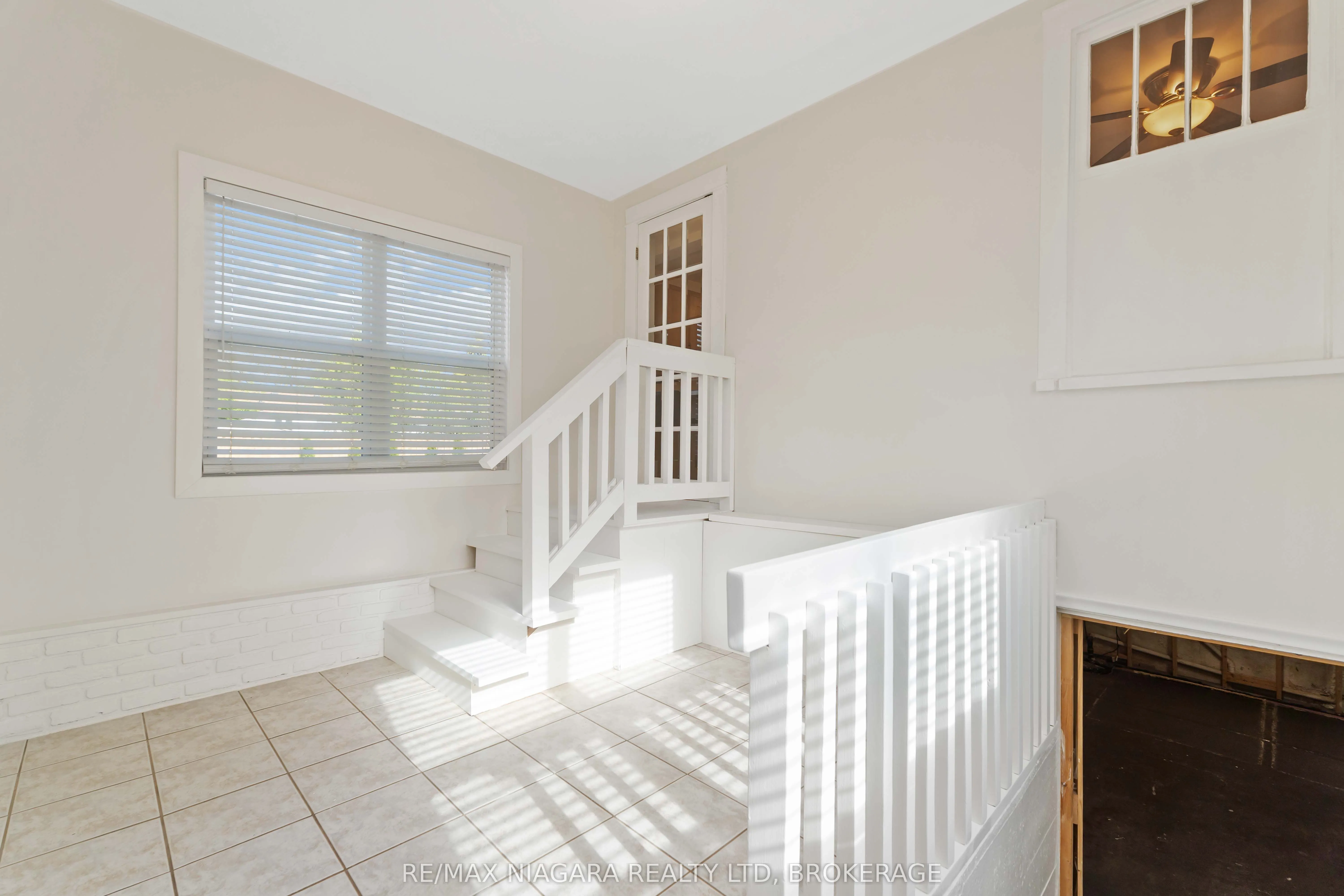 543 Vine Street